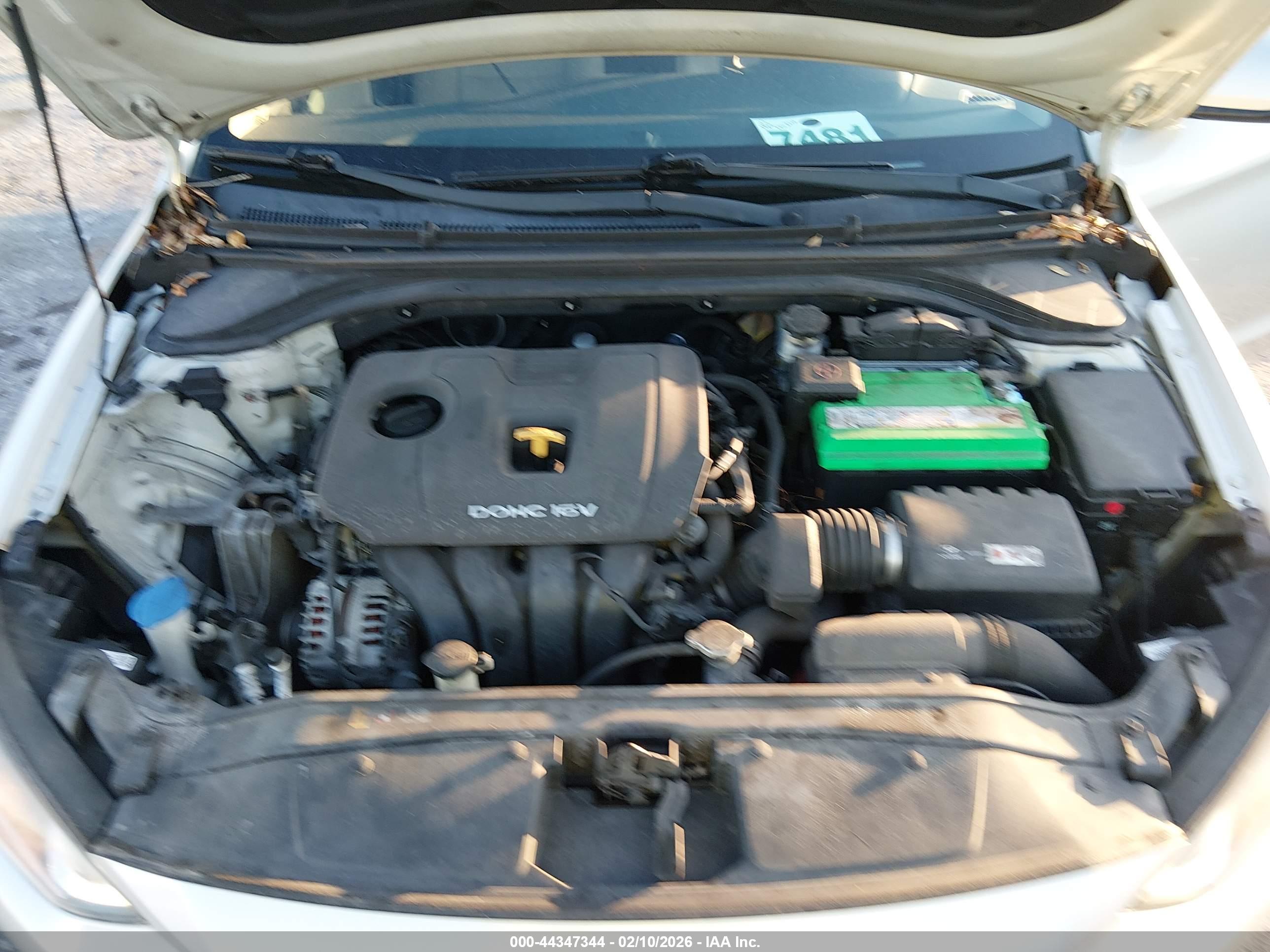 HYUNDAI ELANTRA image 10