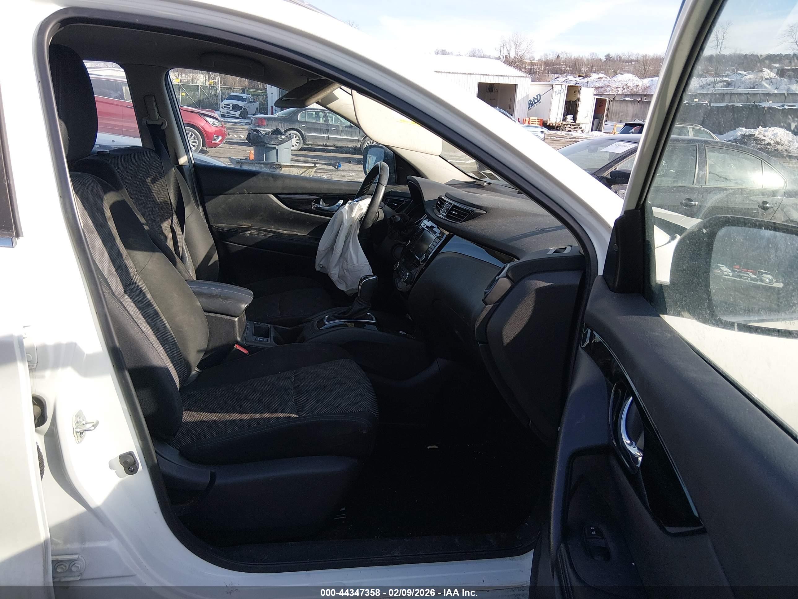NISSAN ROGUE image 5