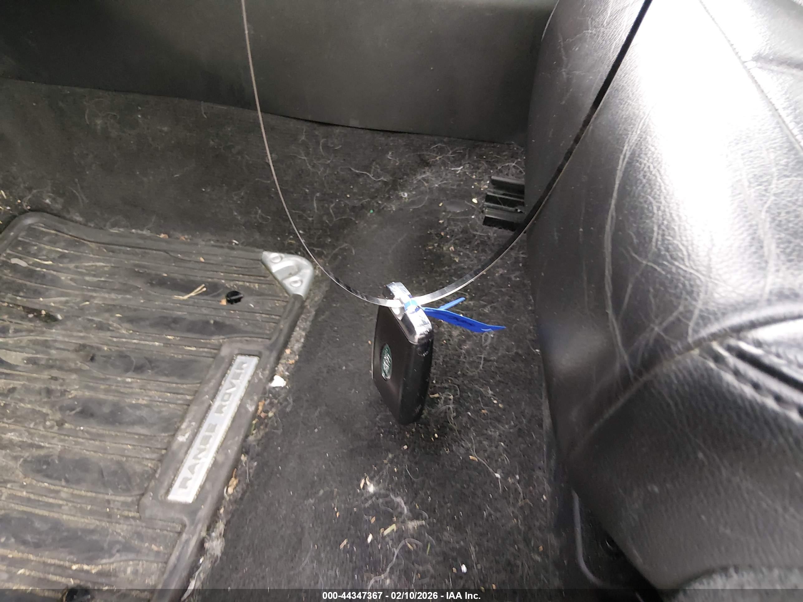 LAND ROVER image 11