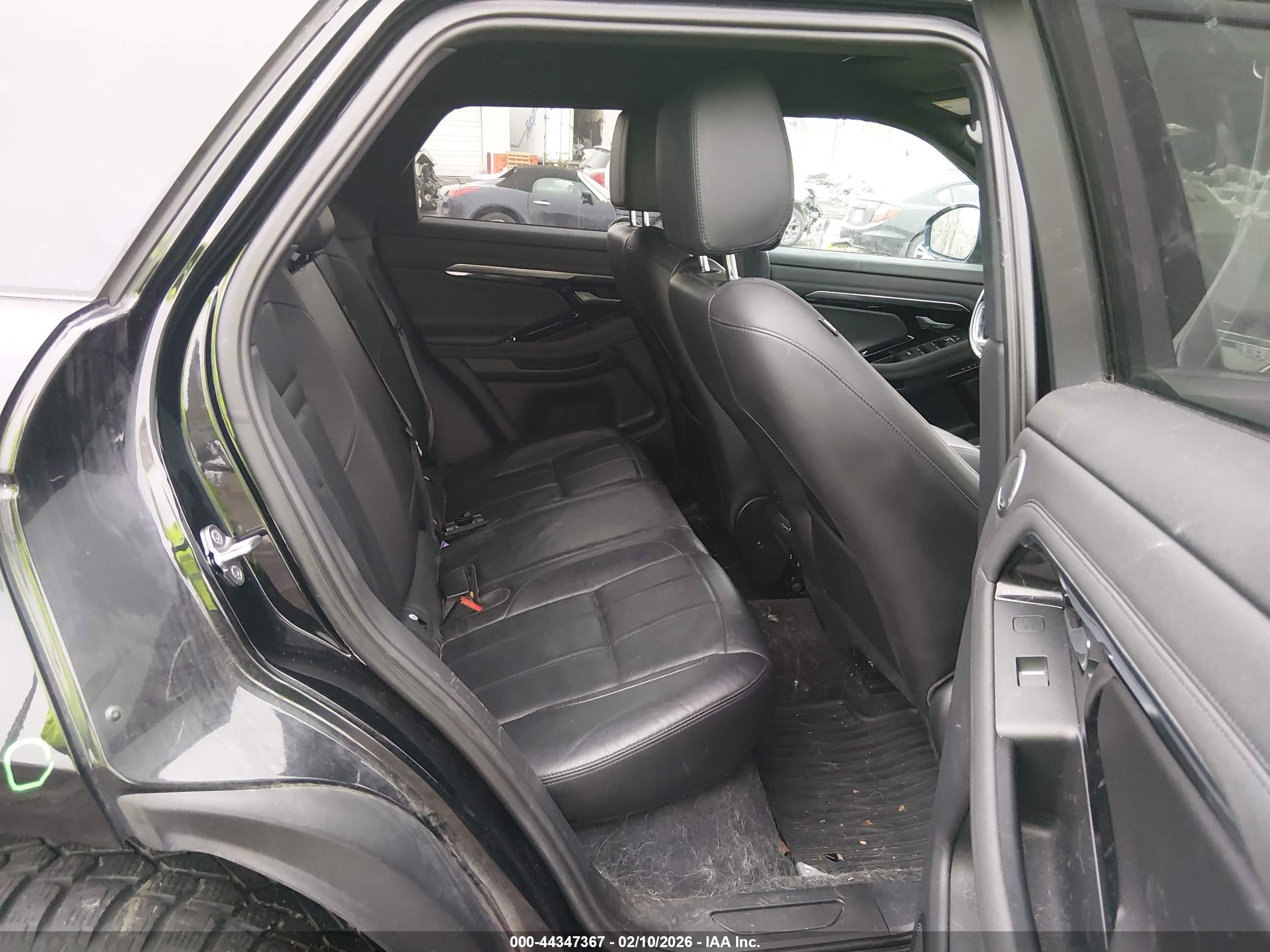LAND ROVER image 8