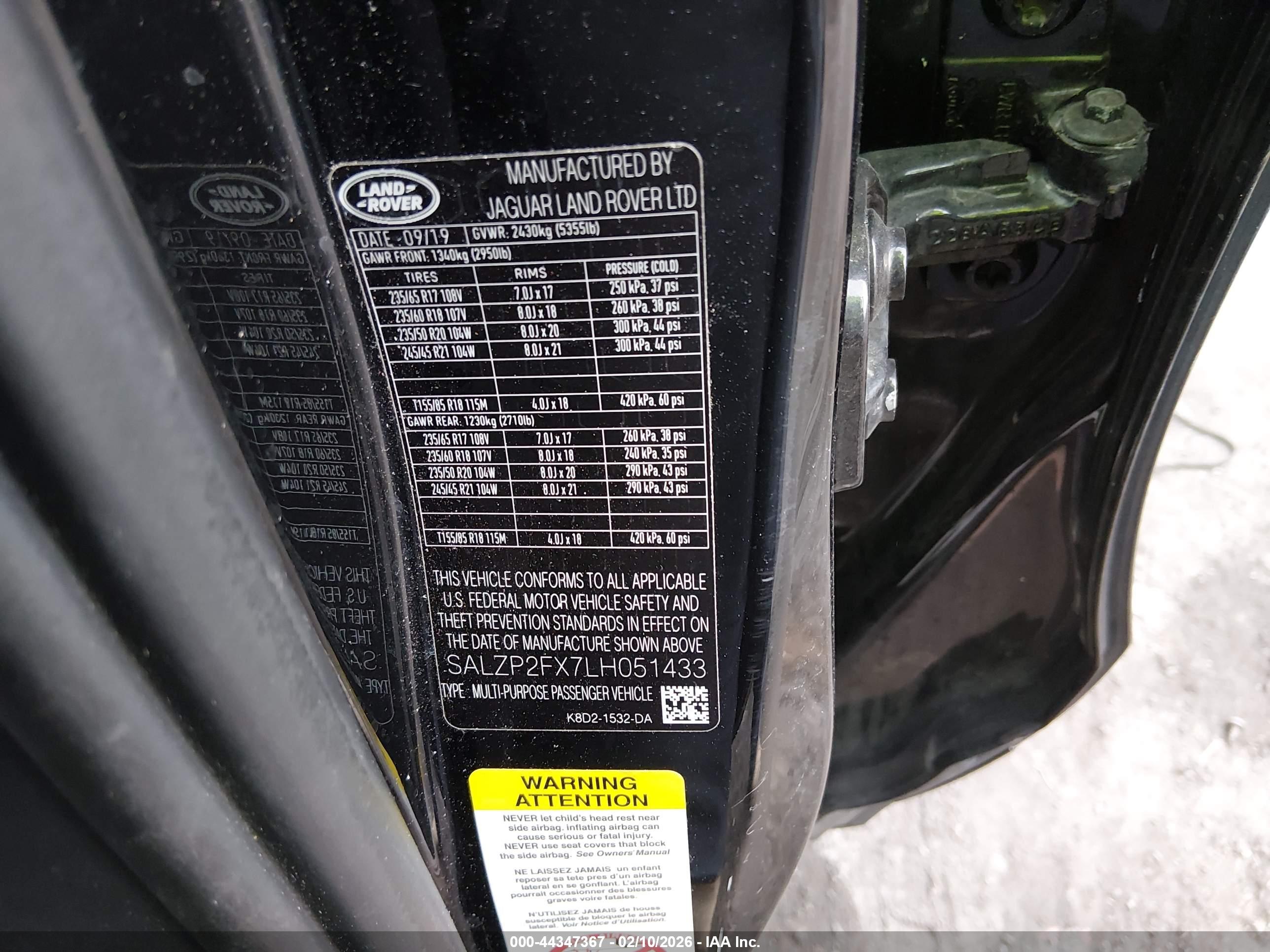 LAND ROVER image 9