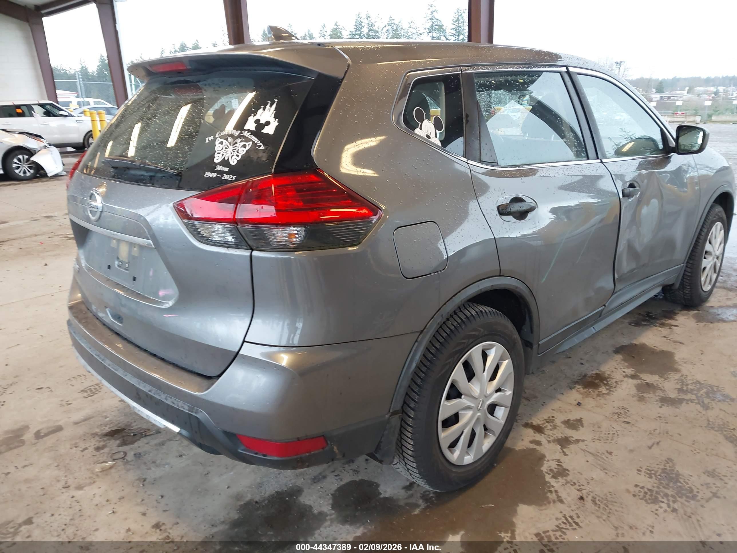 NISSAN ROGUE image 4