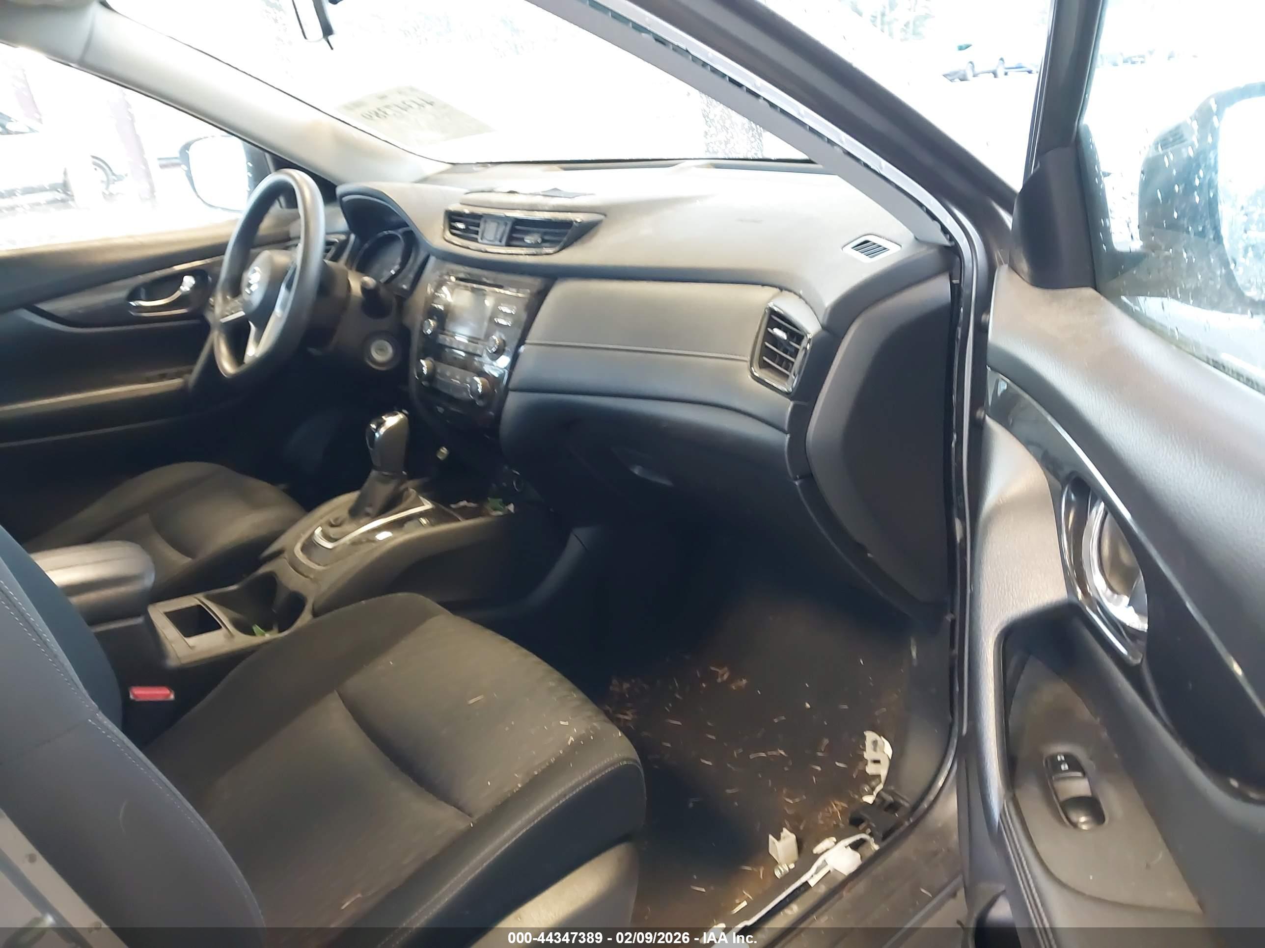 NISSAN ROGUE image 5