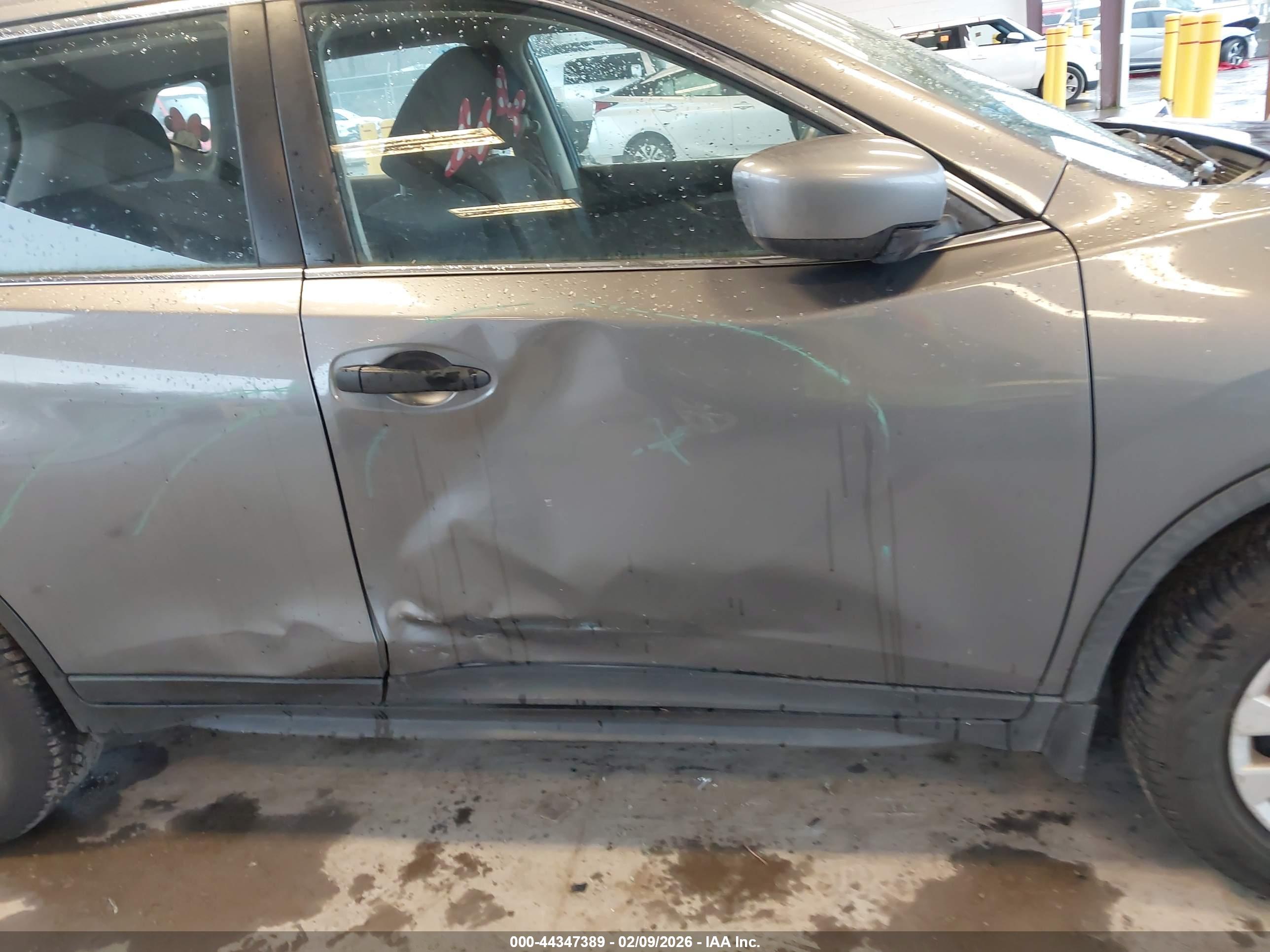 NISSAN ROGUE image 6
