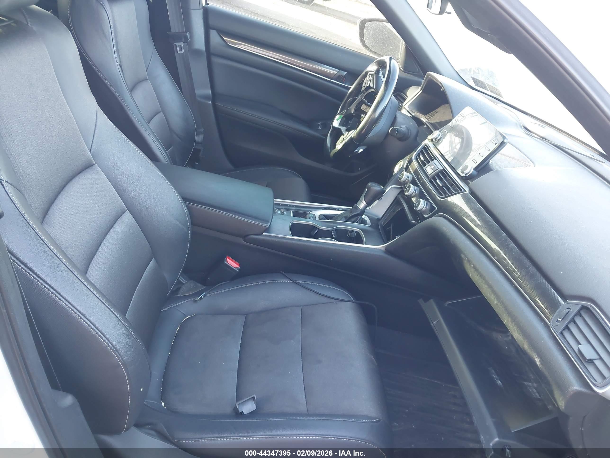 HONDA ACCORD image 5