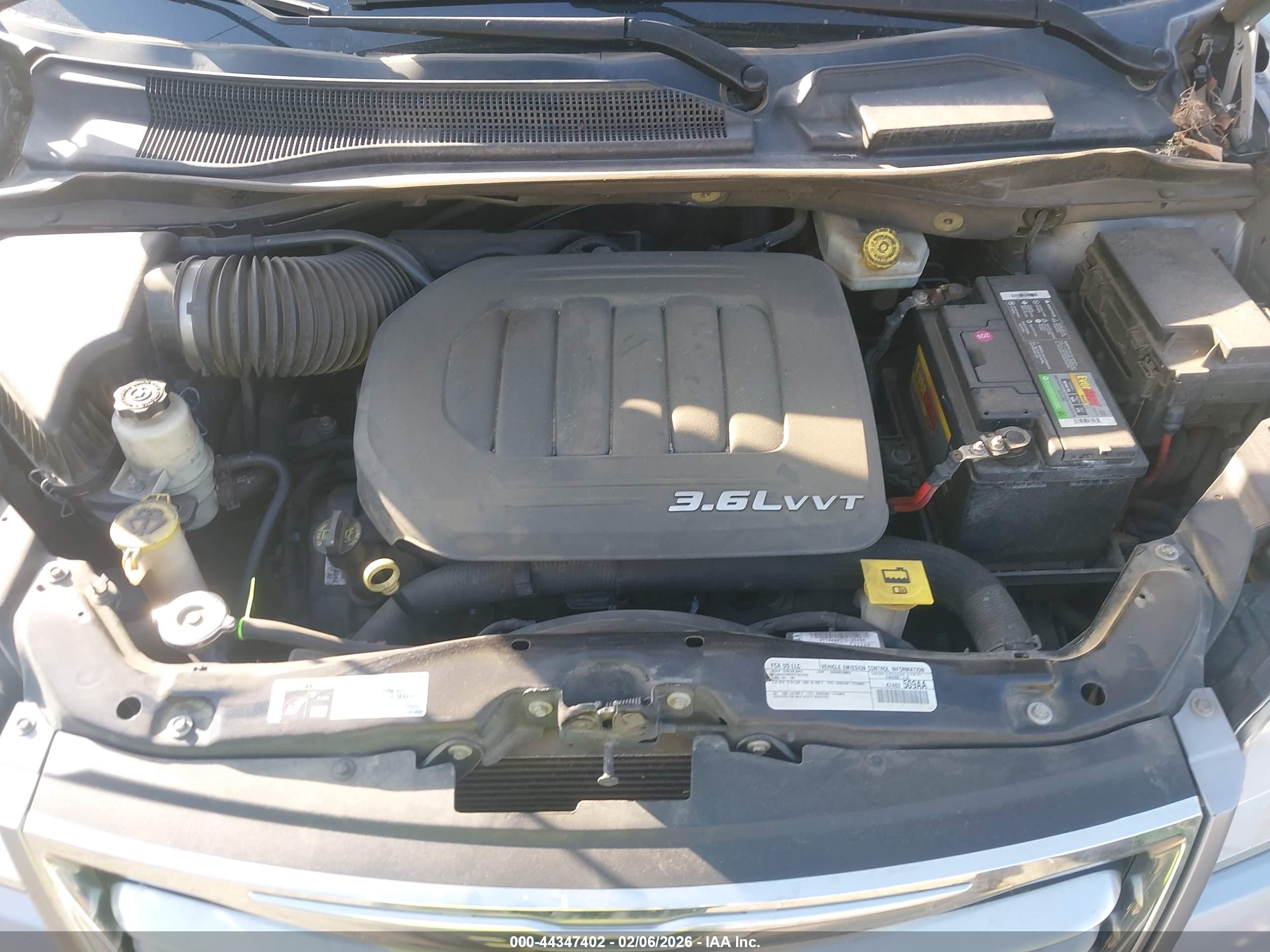 CHRYSLER TOWN image 10