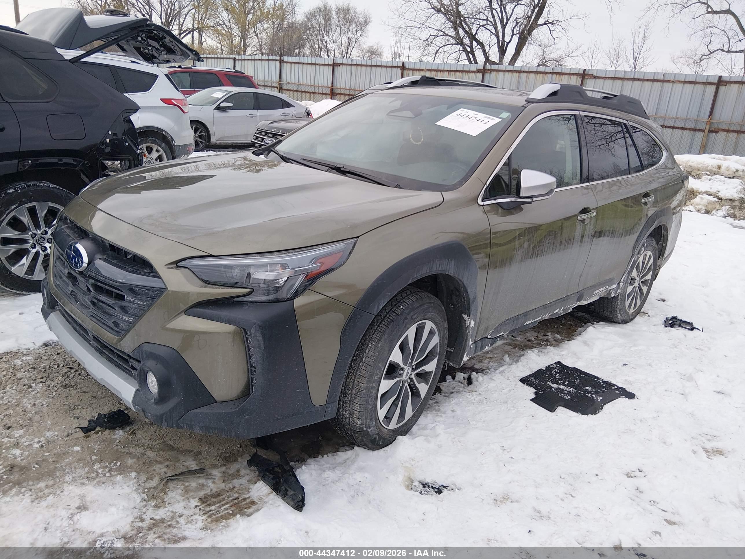 SUBARU OUTBACK image 2