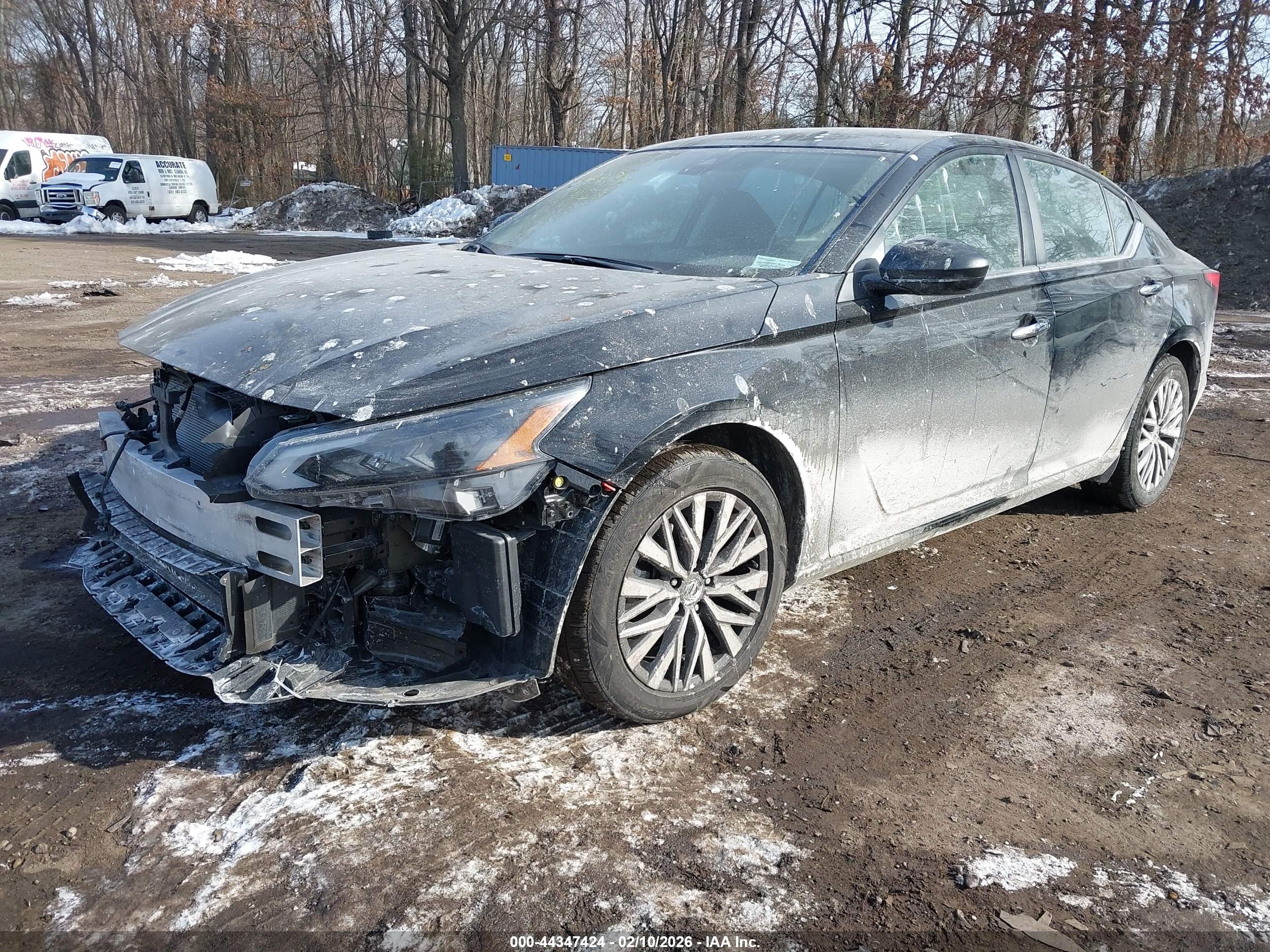 NISSAN ALTIMA image 2