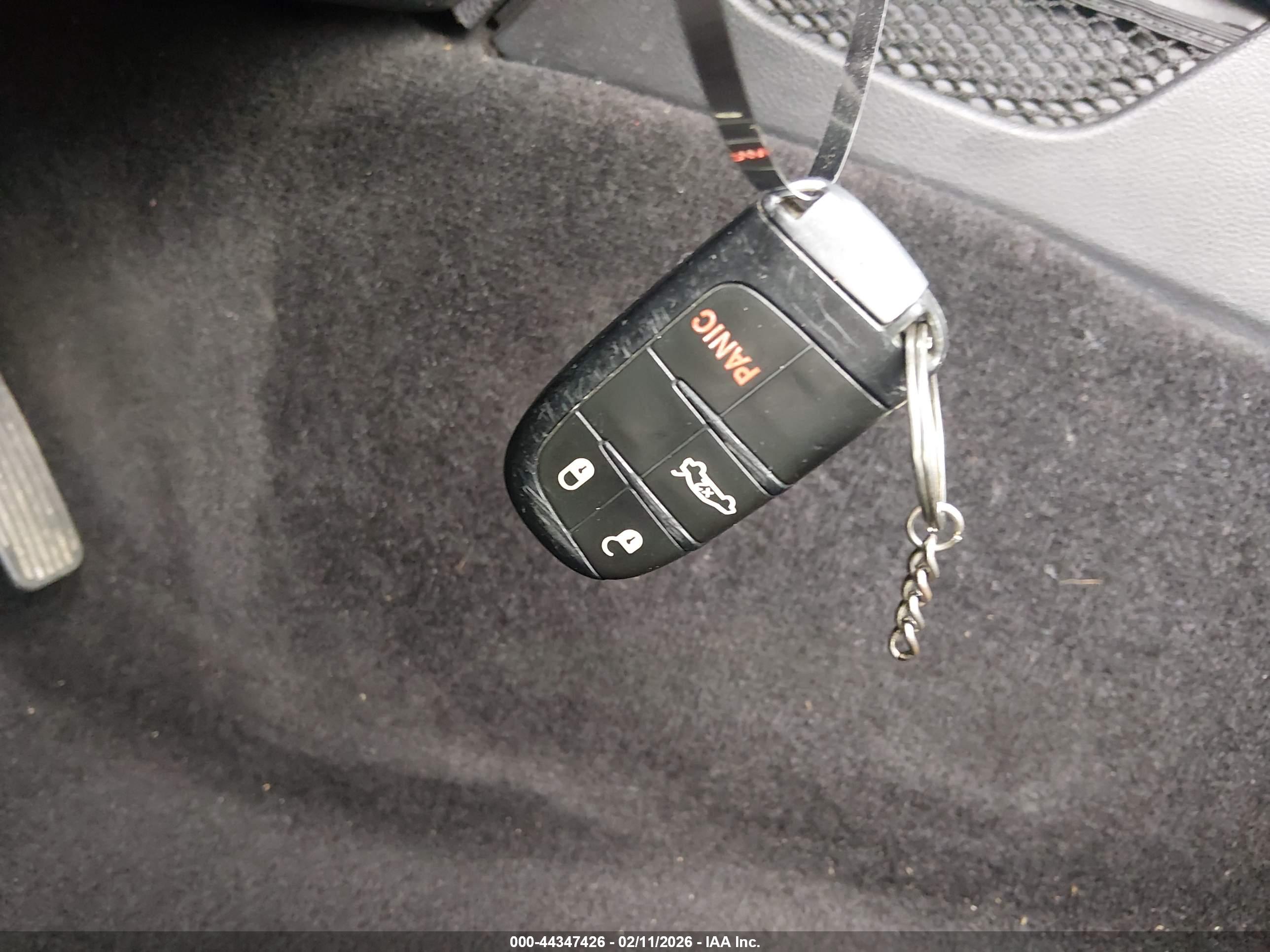 DODGE CHALLENGER image 11