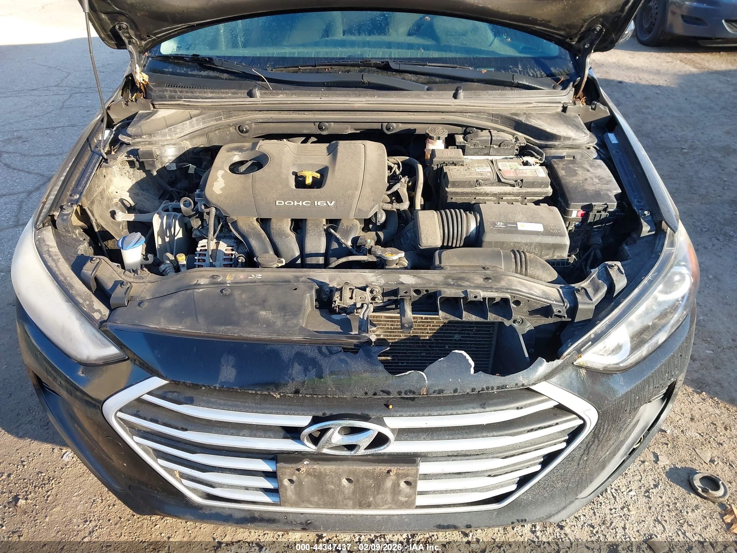 HYUNDAI ELANTRA image 10