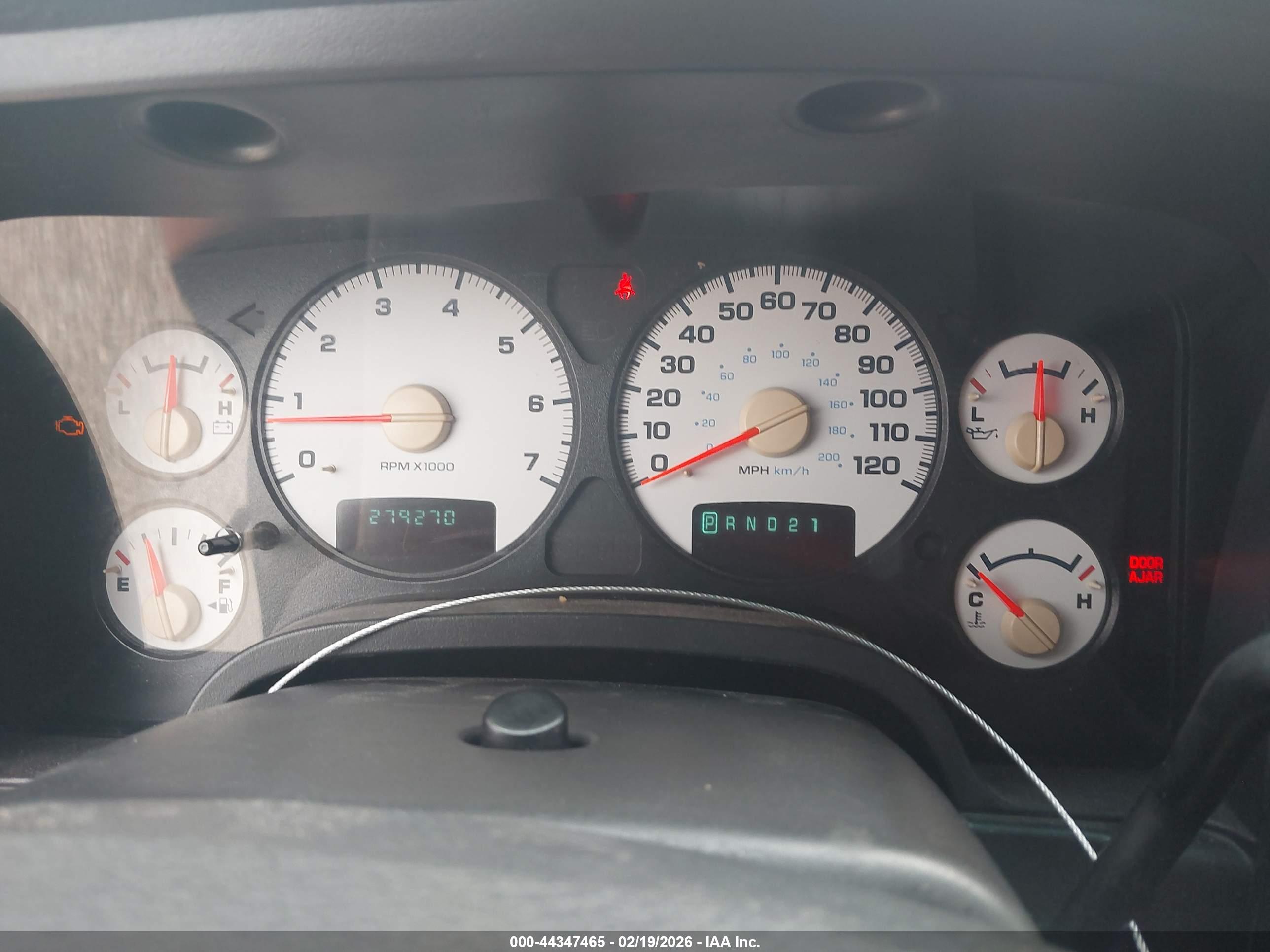 DODGE RAM image 7