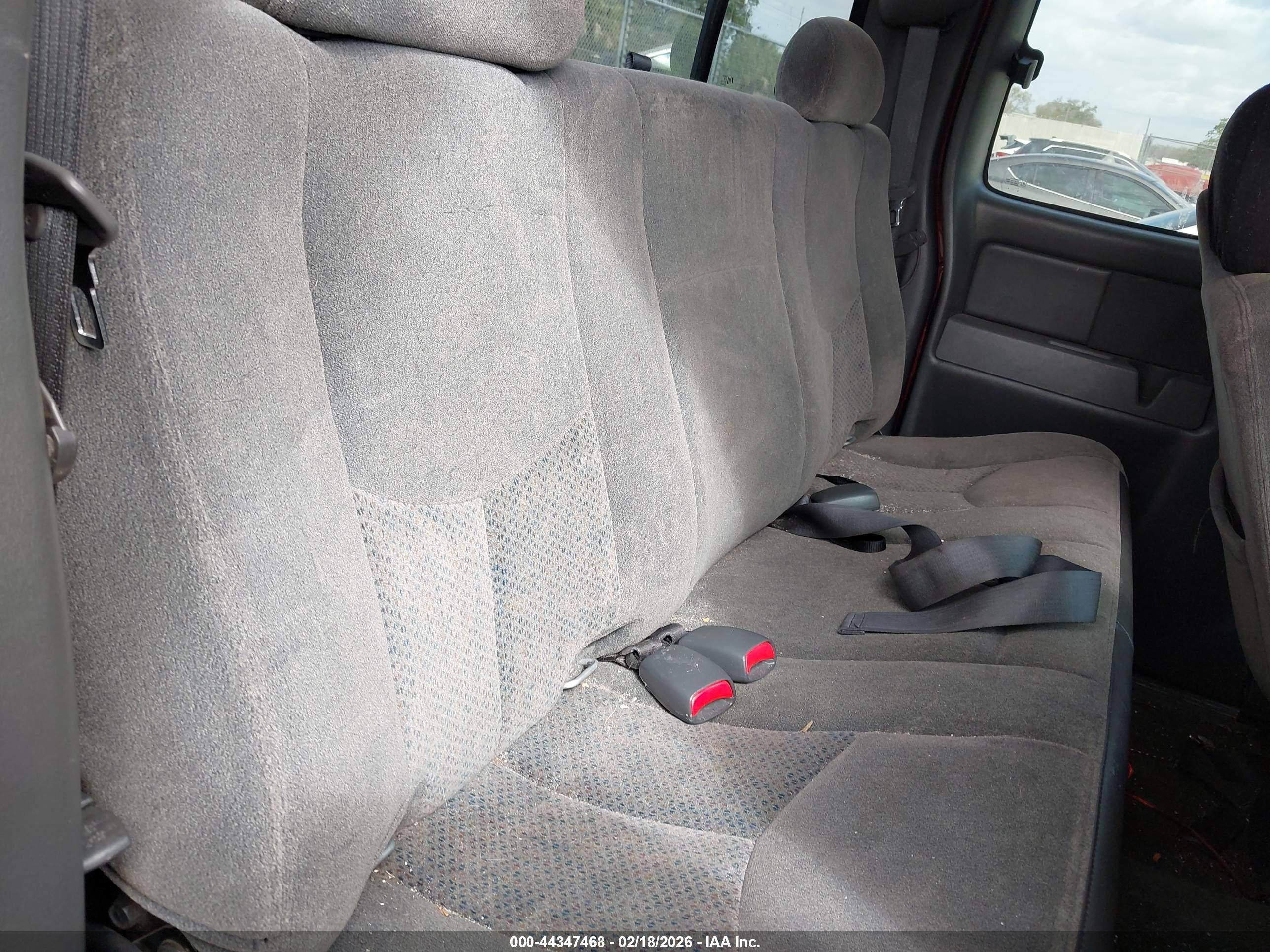 CHEVROLET SILVERADO image 8