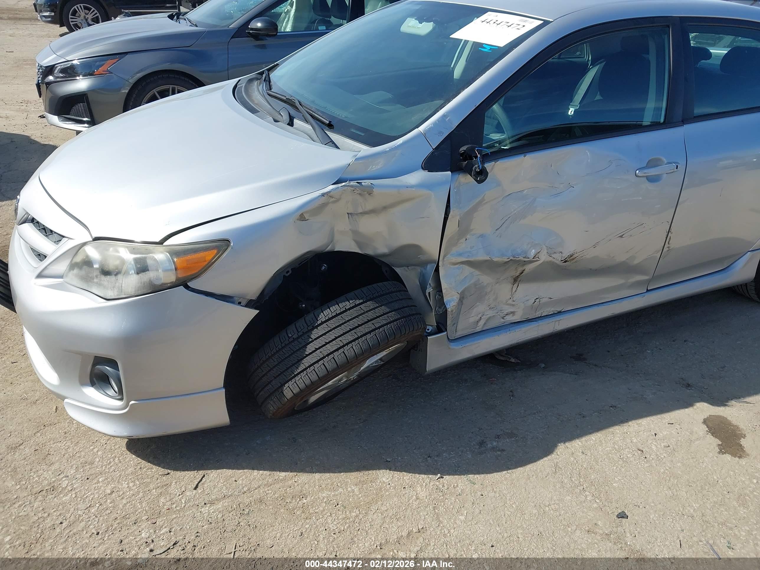 TOYOTA COROLLA image 6
