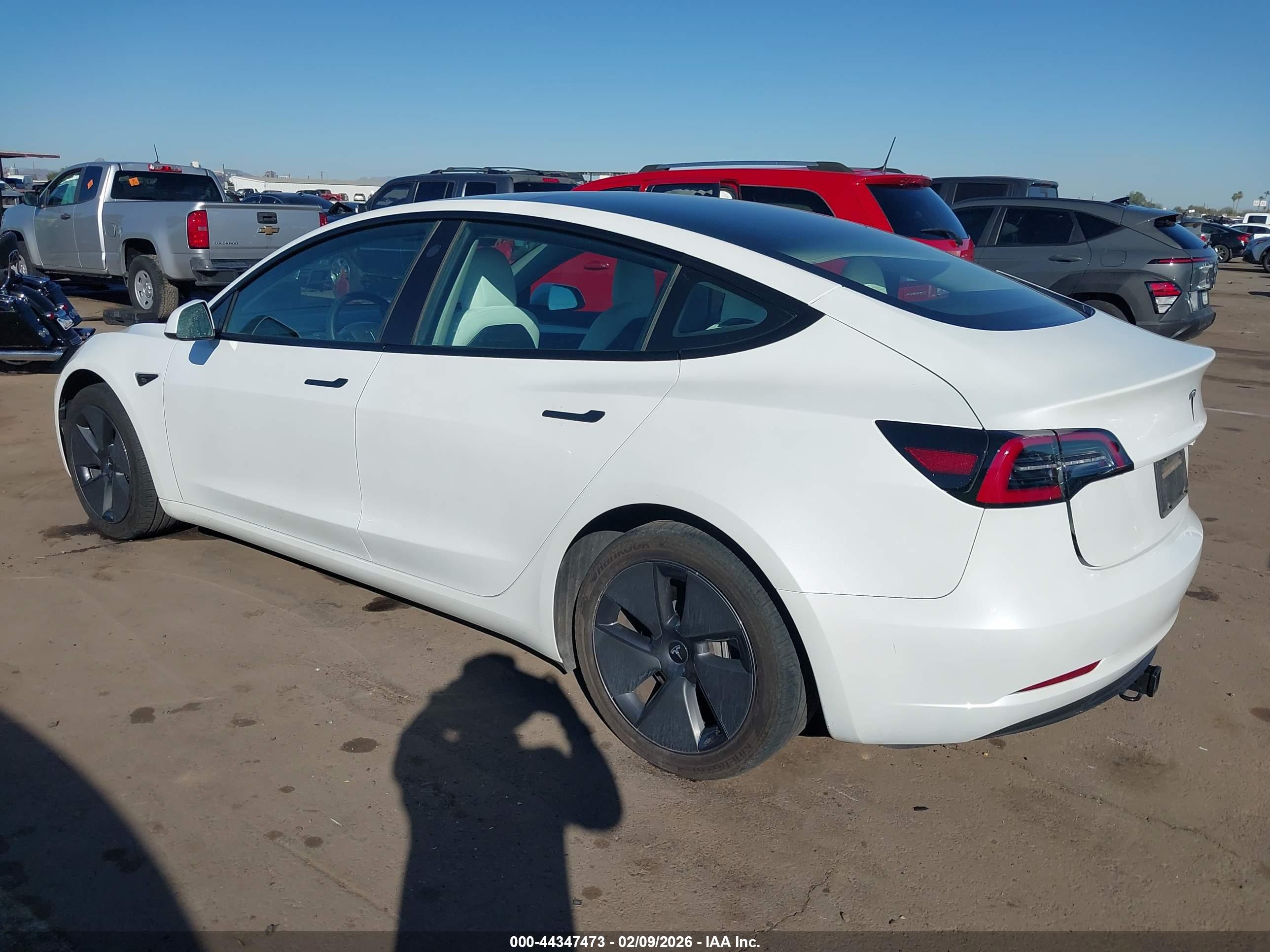 TESLA MODEL image 3