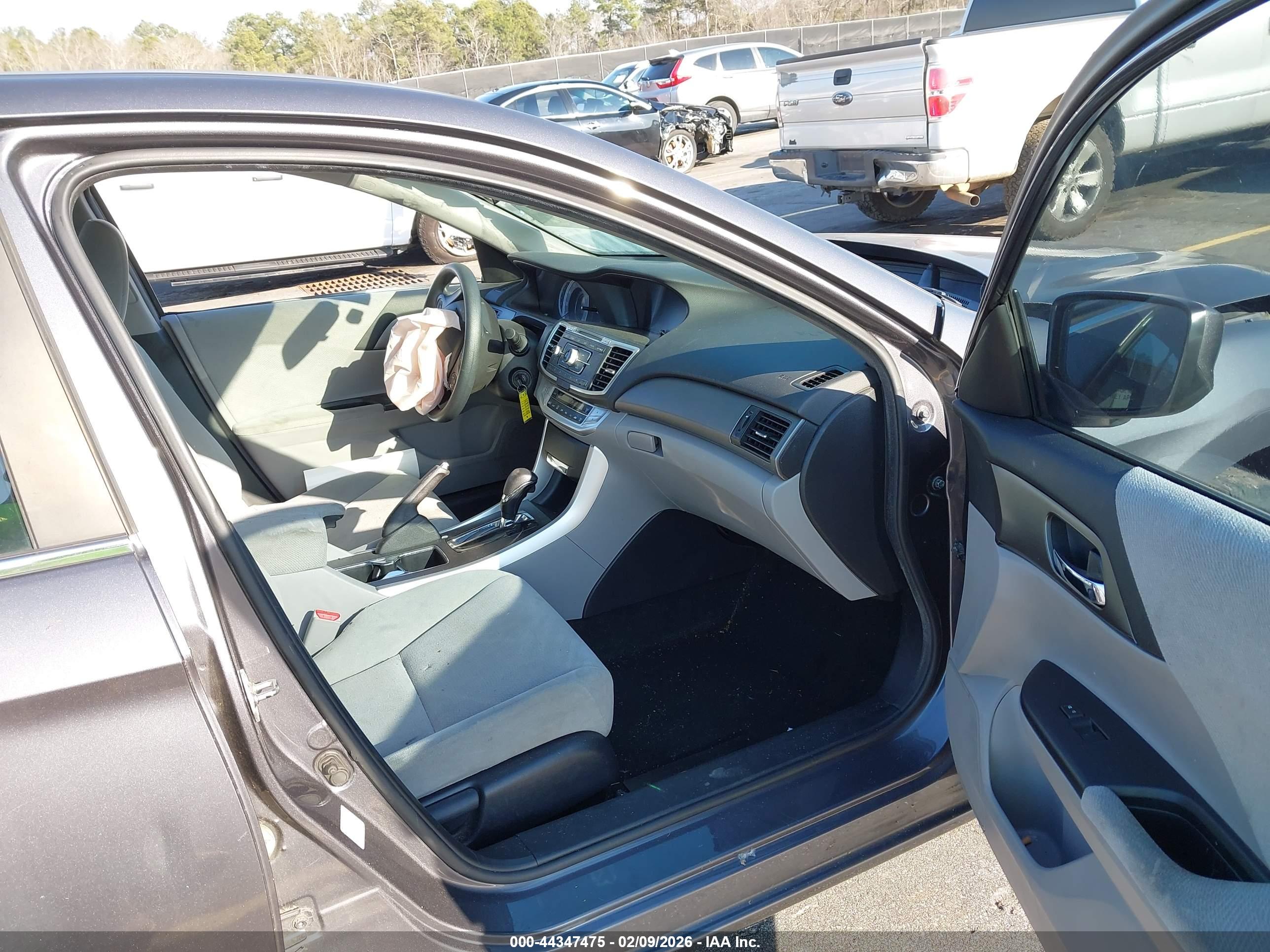 HONDA ACCORD image 5