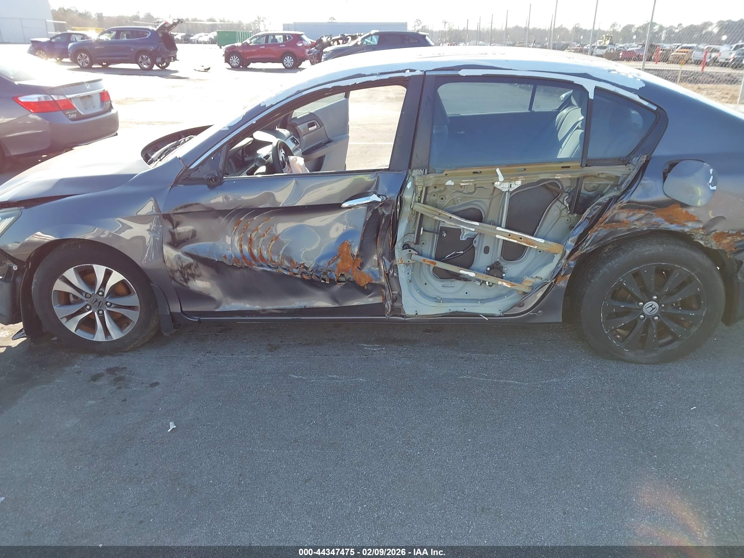 HONDA ACCORD image 6