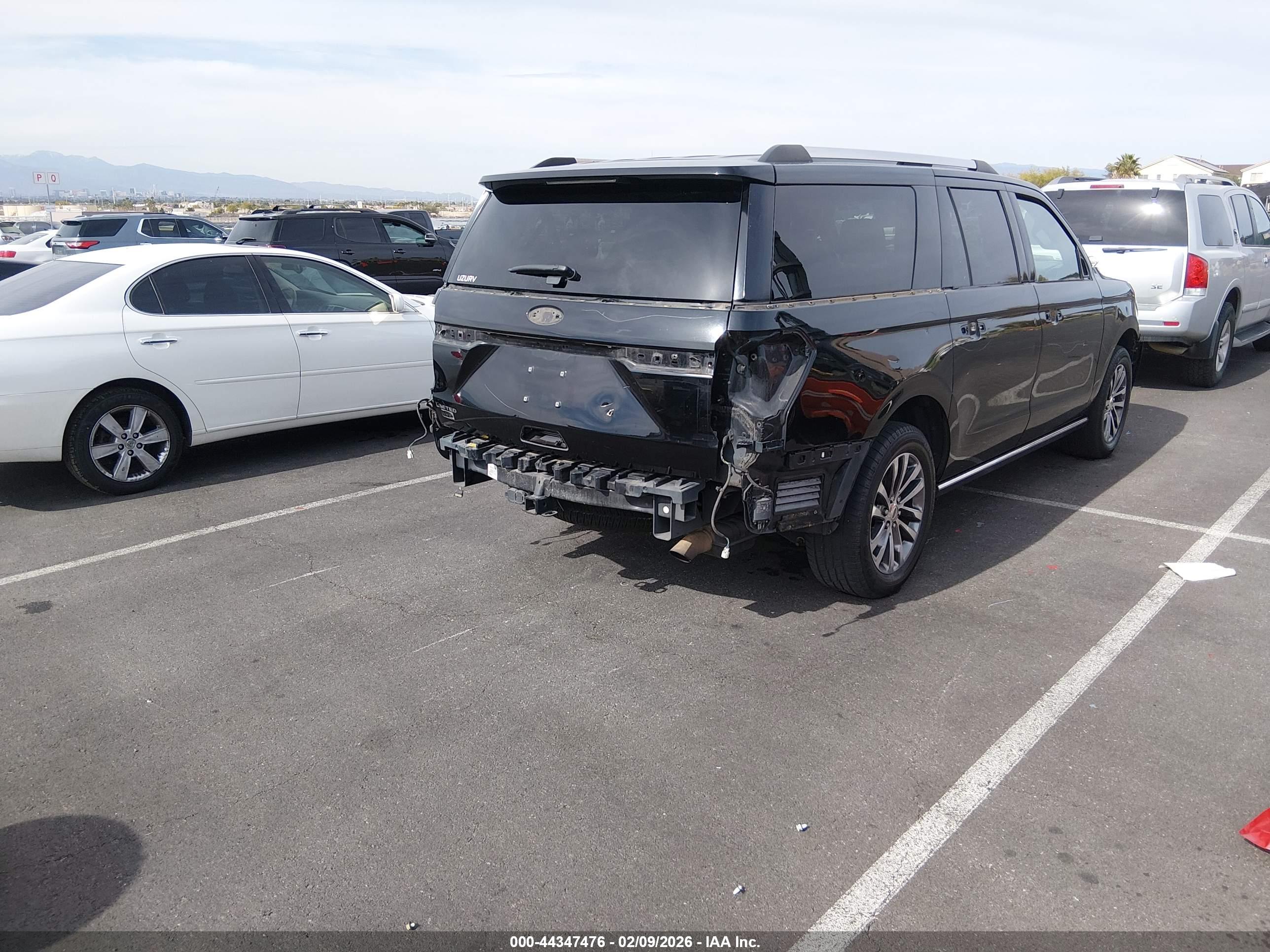 FORD EXPEDITION image 4