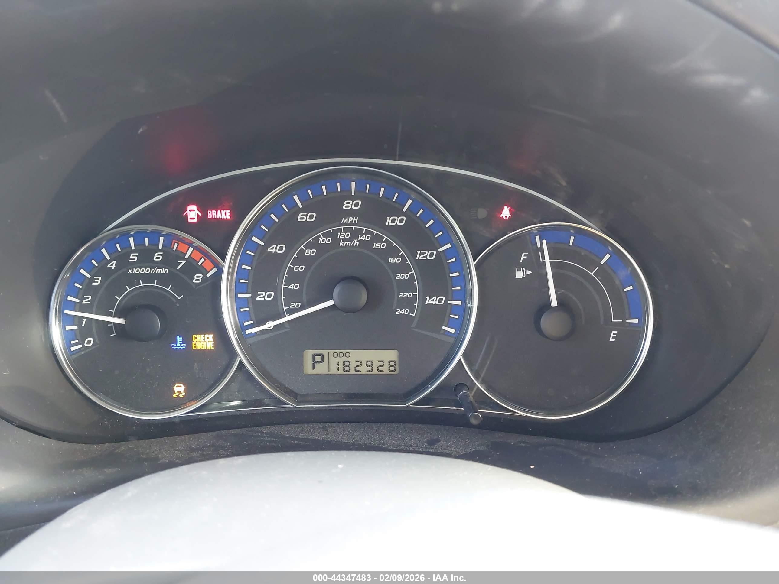 SUBARU FORESTER image 7