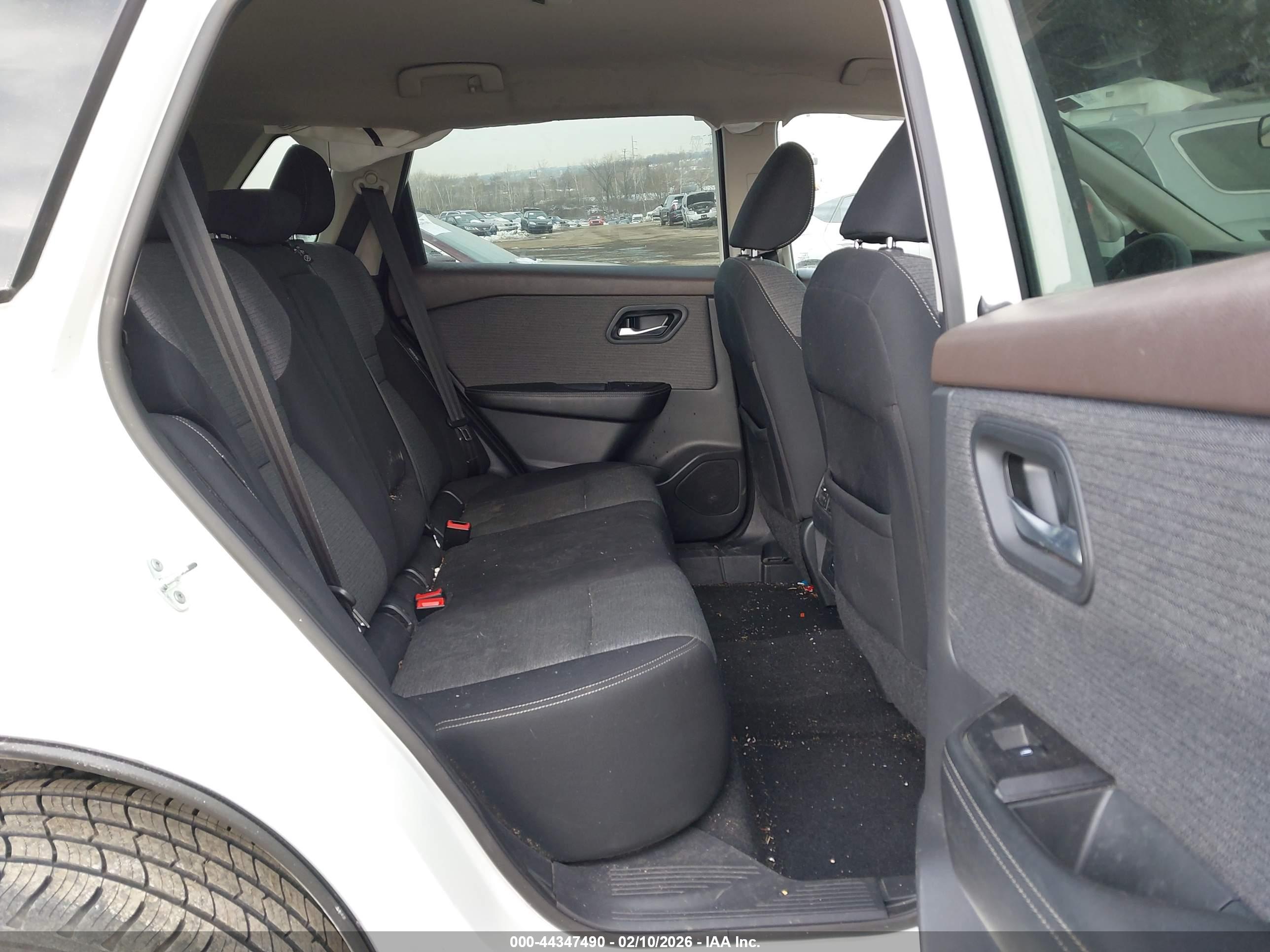 NISSAN ROGUE image 8