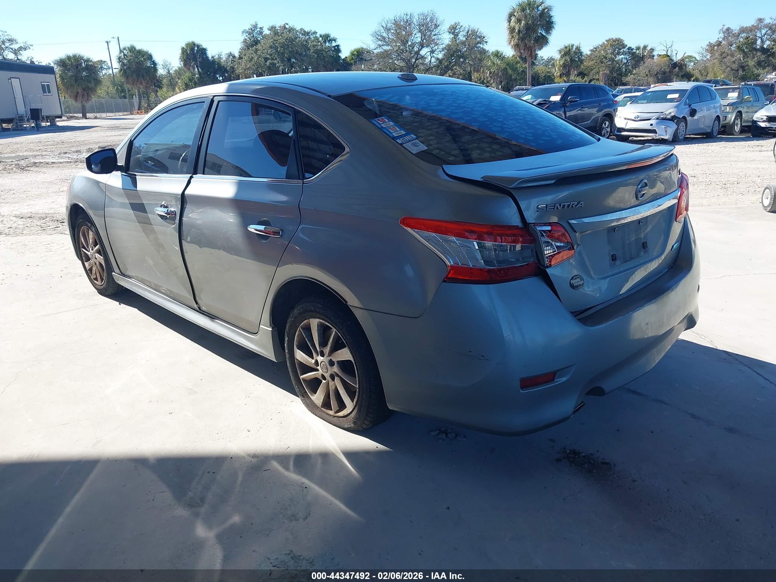 NISSAN SENTRA image 3