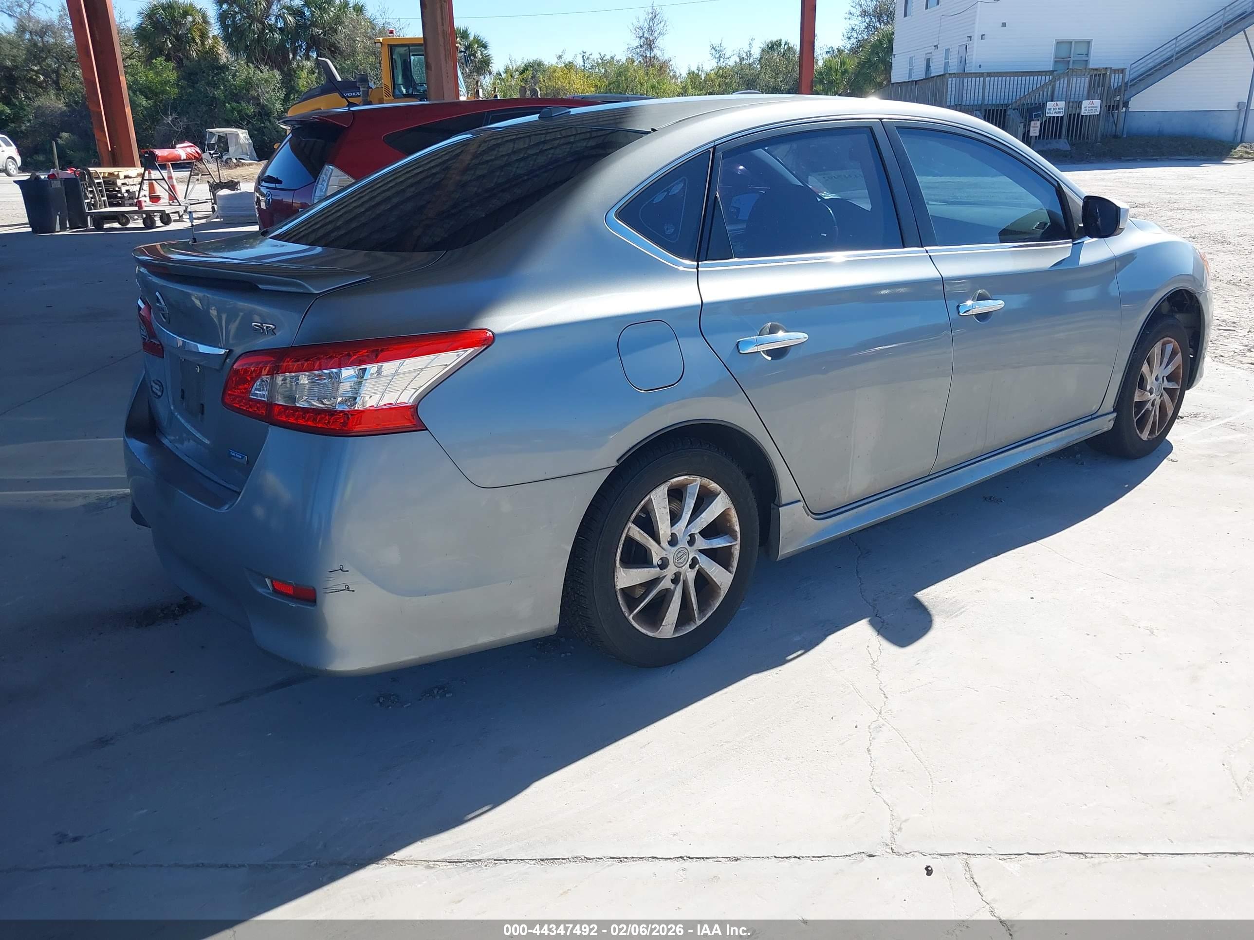 NISSAN SENTRA image 4
