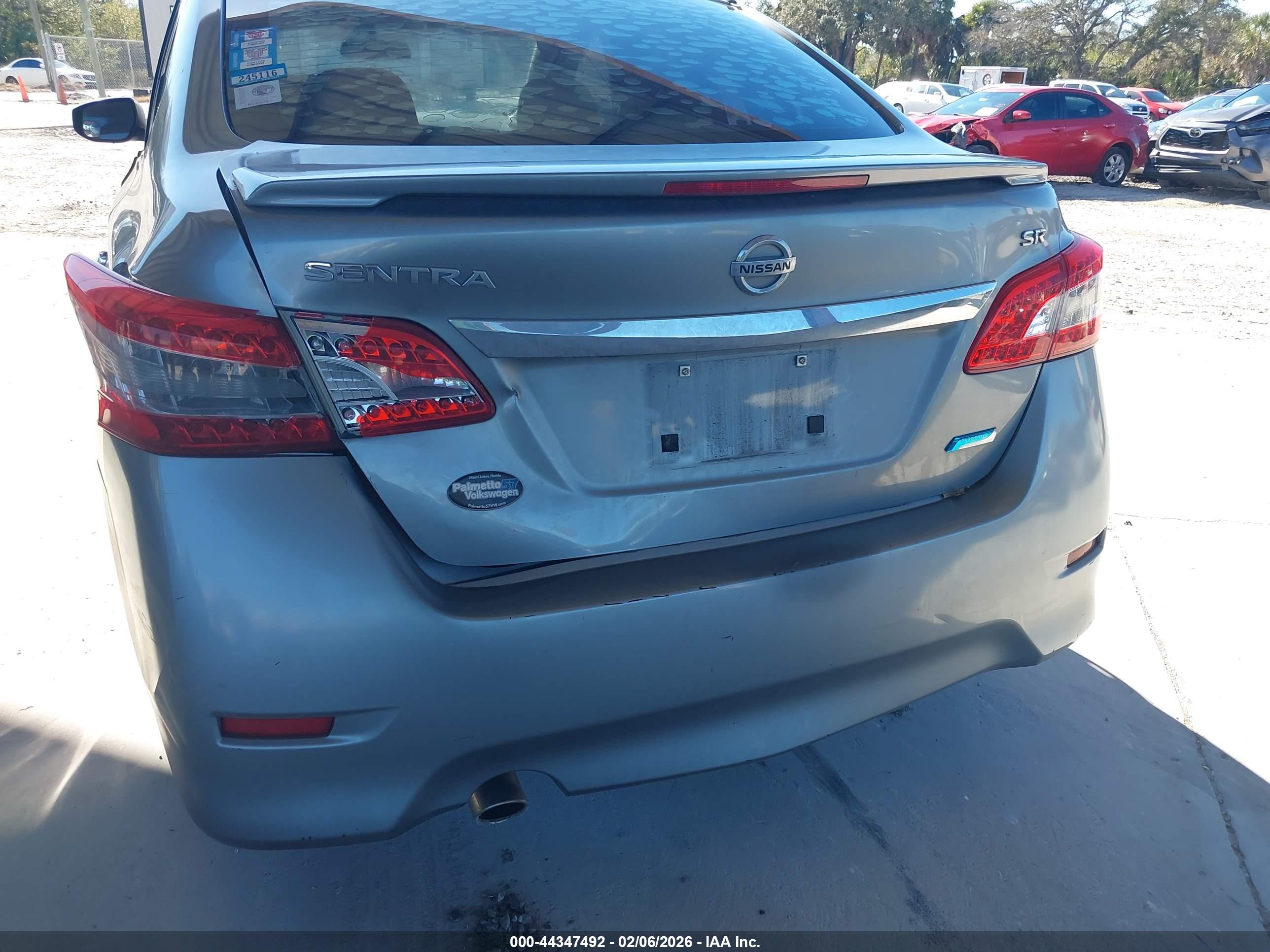 NISSAN SENTRA image 6