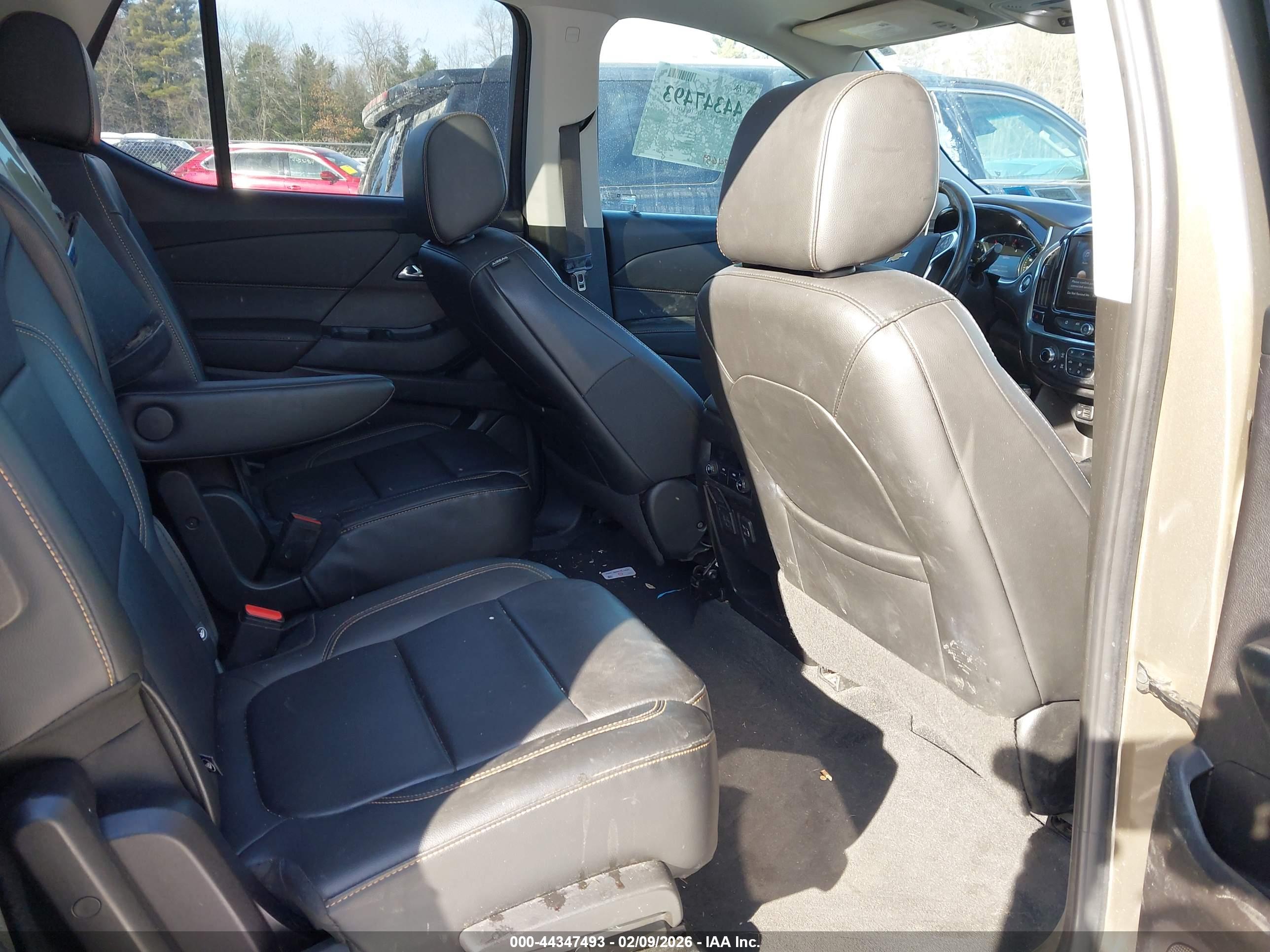 CHEVROLET TRAVERSE image 8