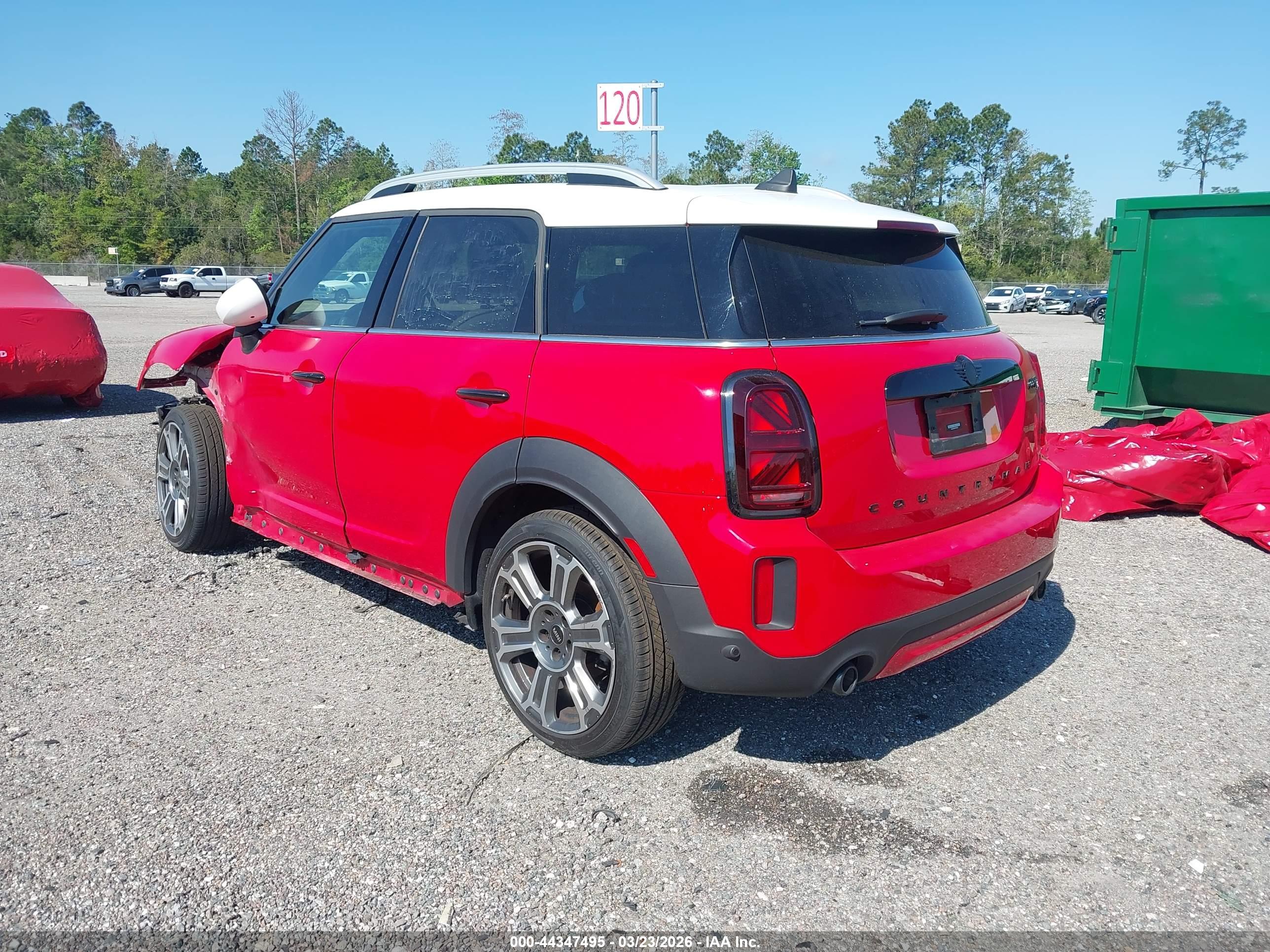 MINI COUNTRYMAN image 3