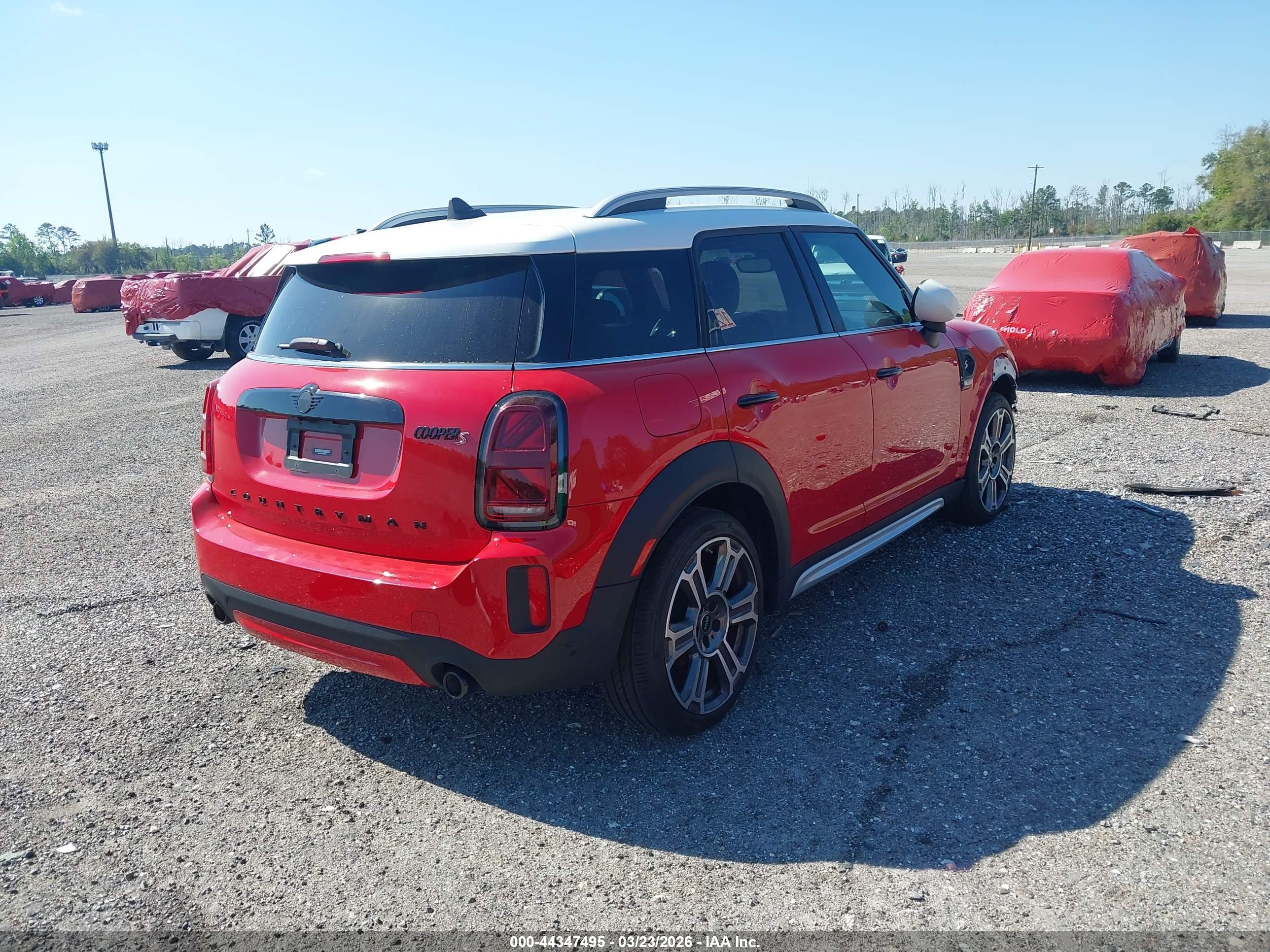 MINI COUNTRYMAN image 4
