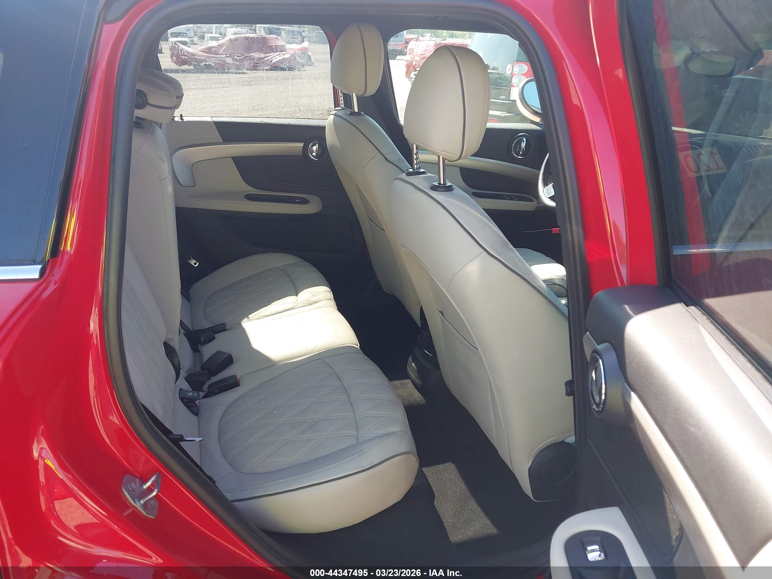 MINI COUNTRYMAN image 8