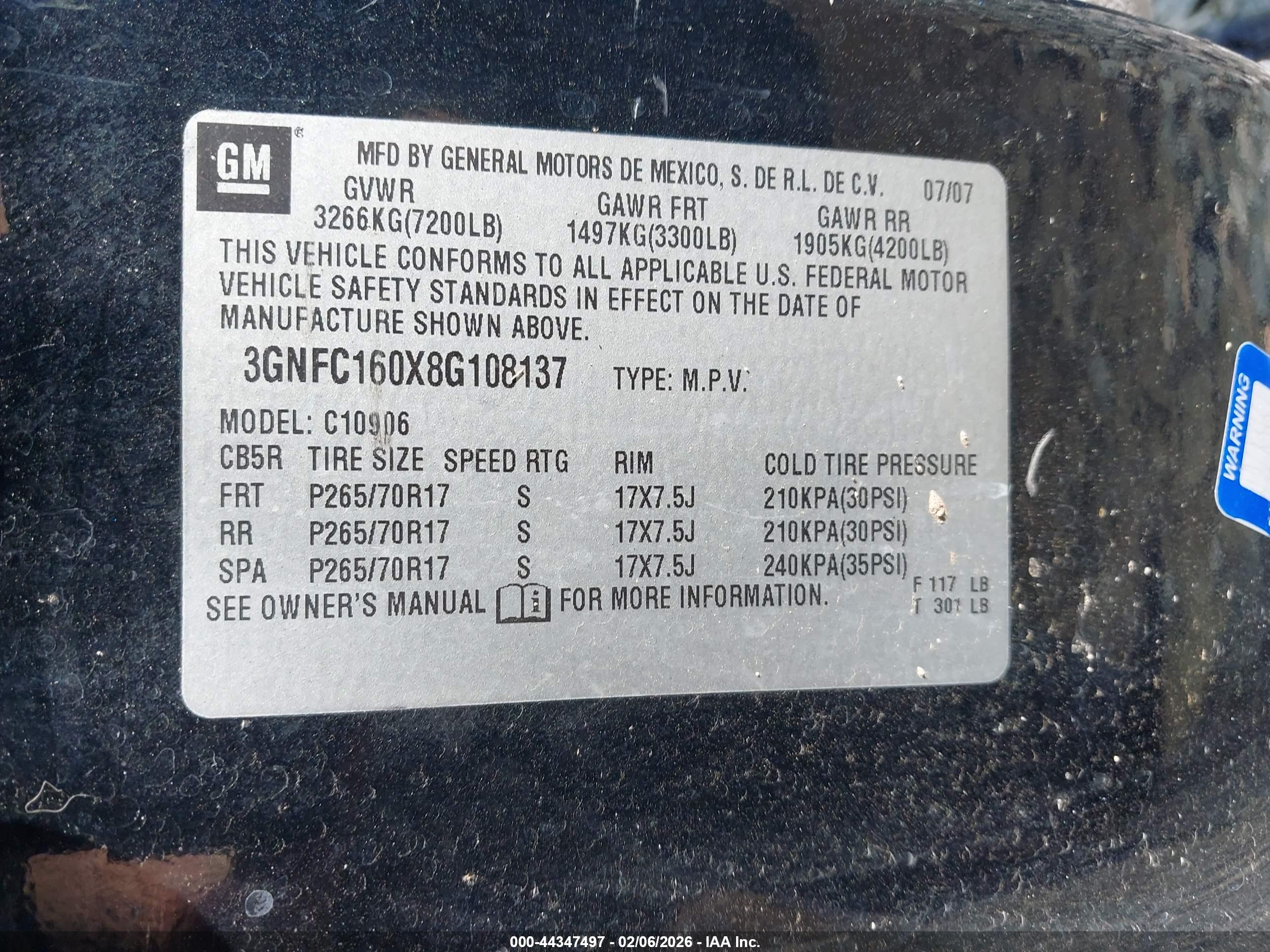 CHEVROLET SUBURBAN image 9