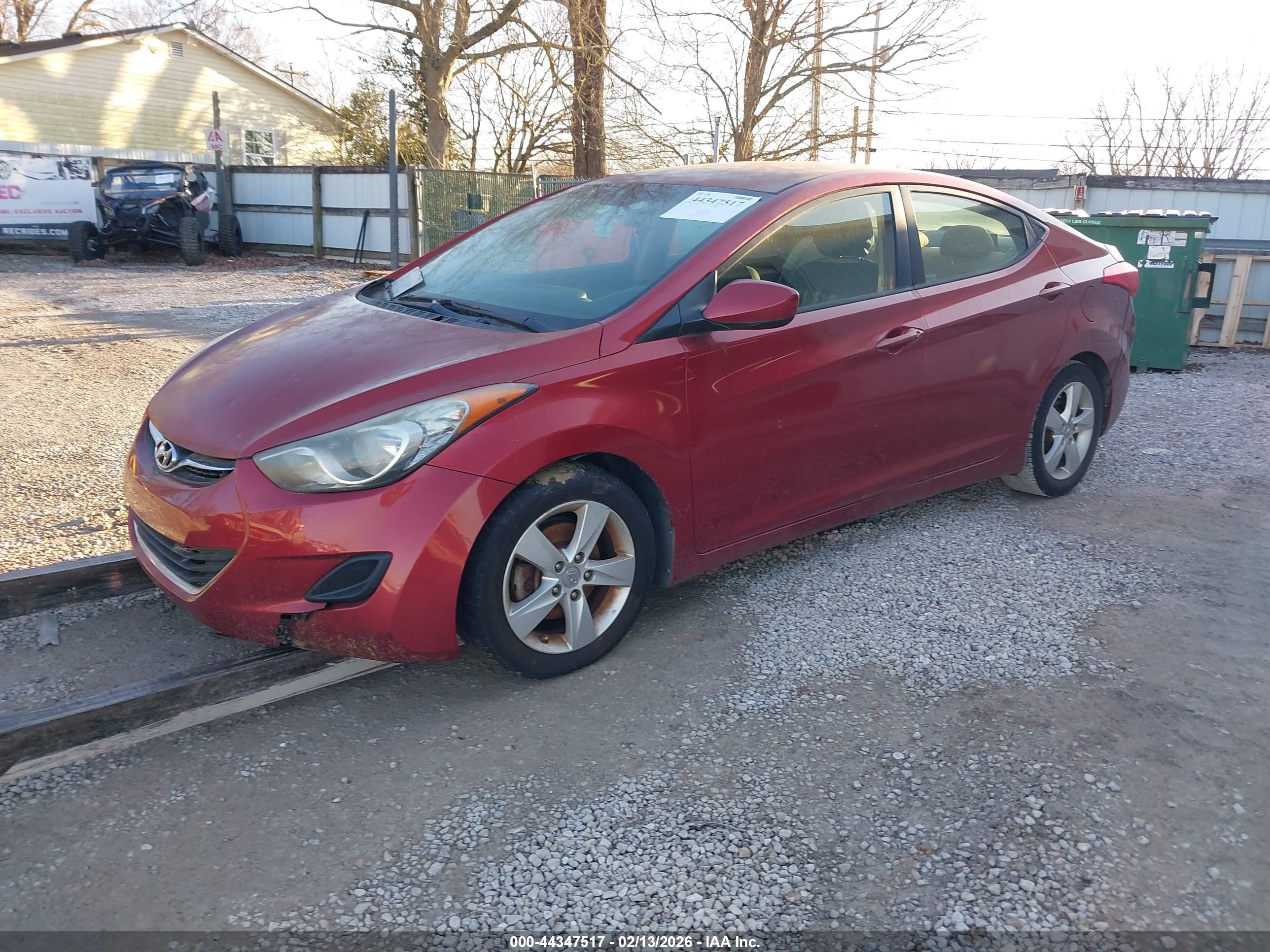 HYUNDAI ELANTRA image 2