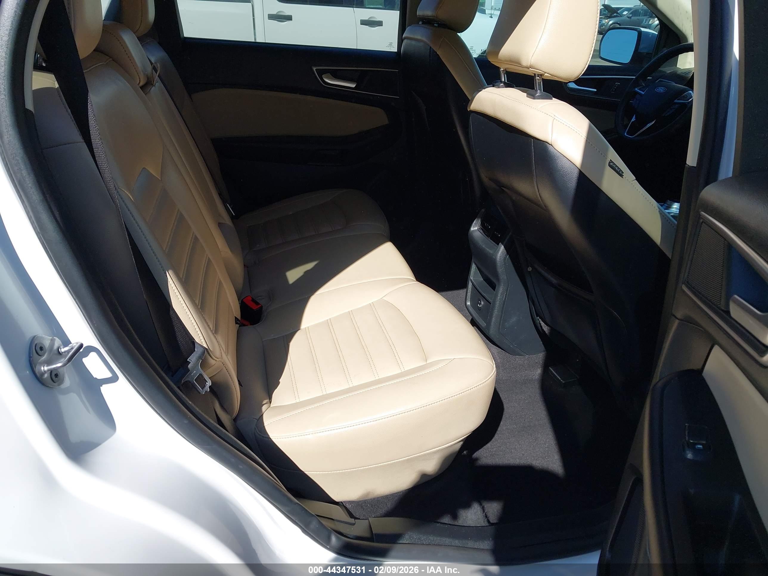 FORD EDGE image 8