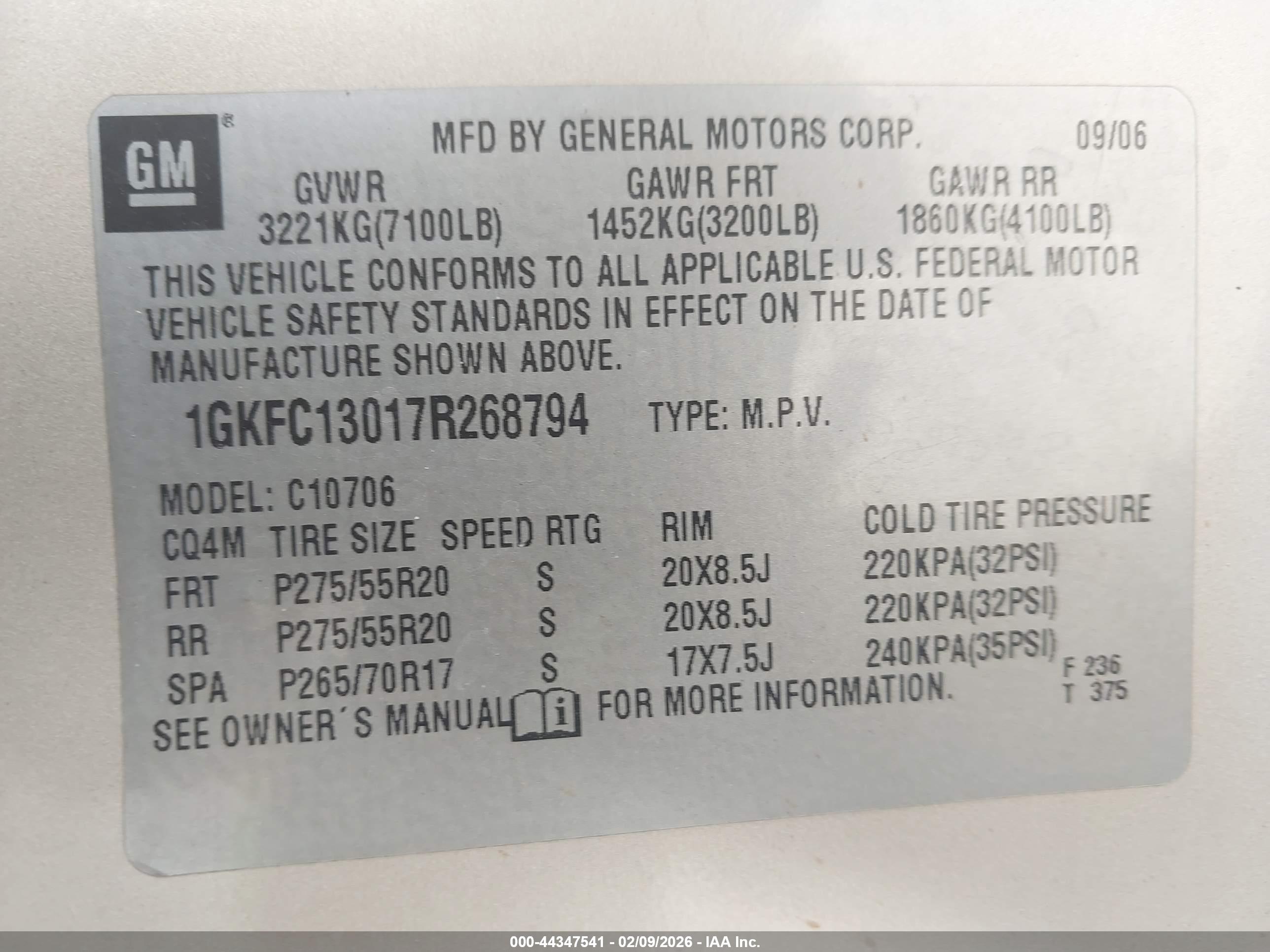 GMC YUKON image 9