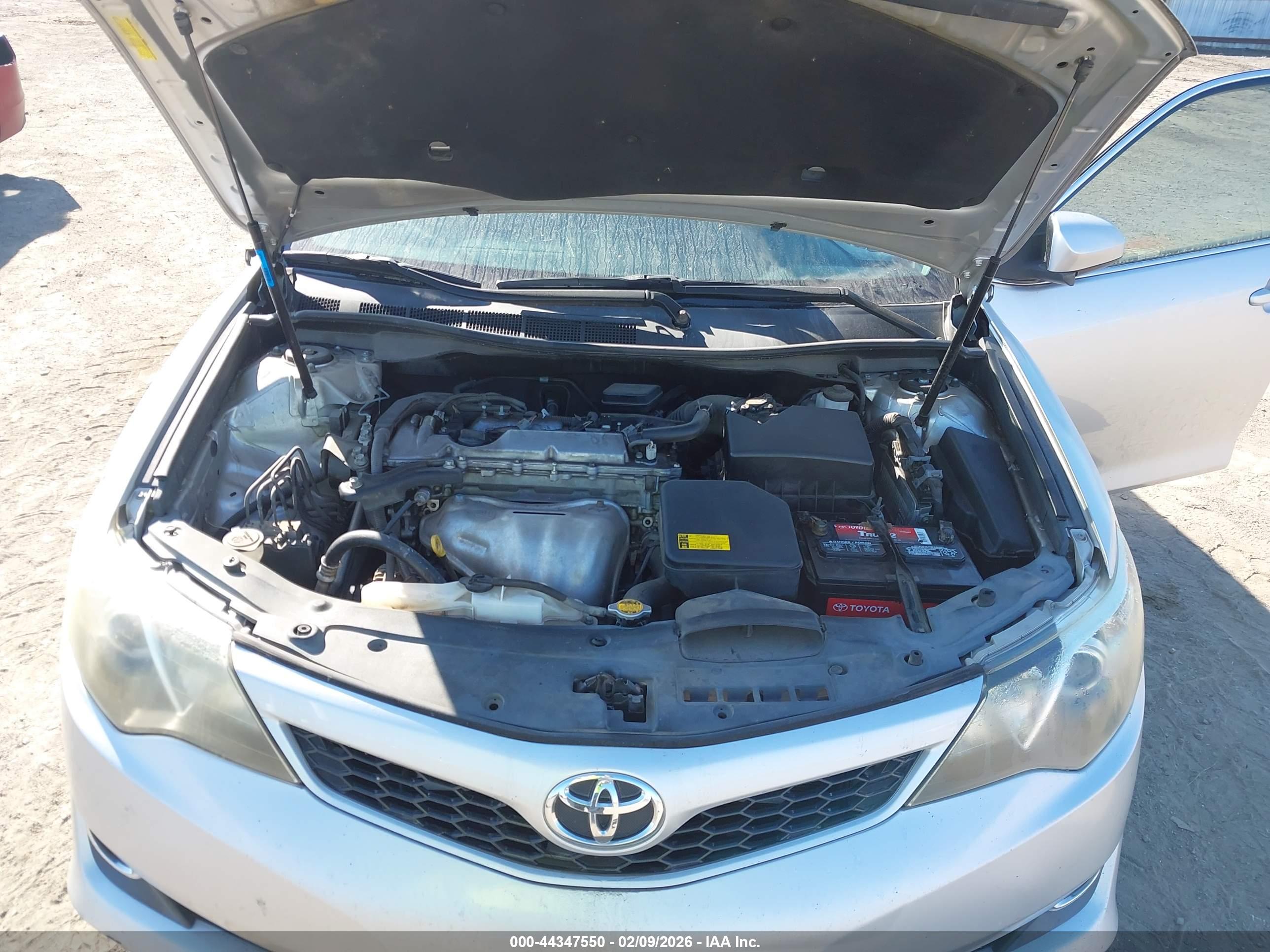 TOYOTA CAMRY image 10