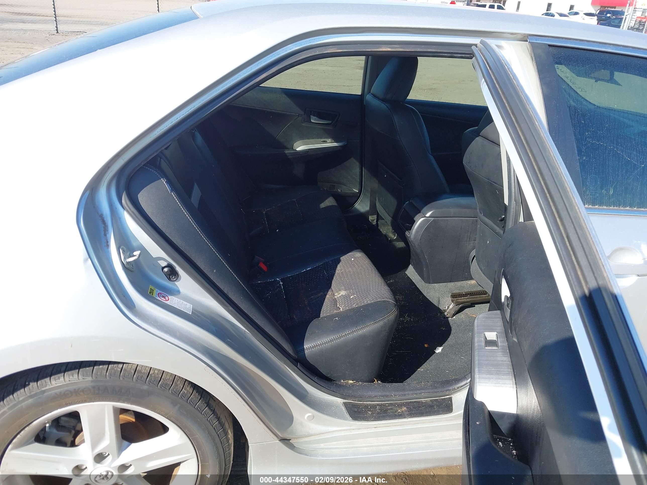 TOYOTA CAMRY image 8