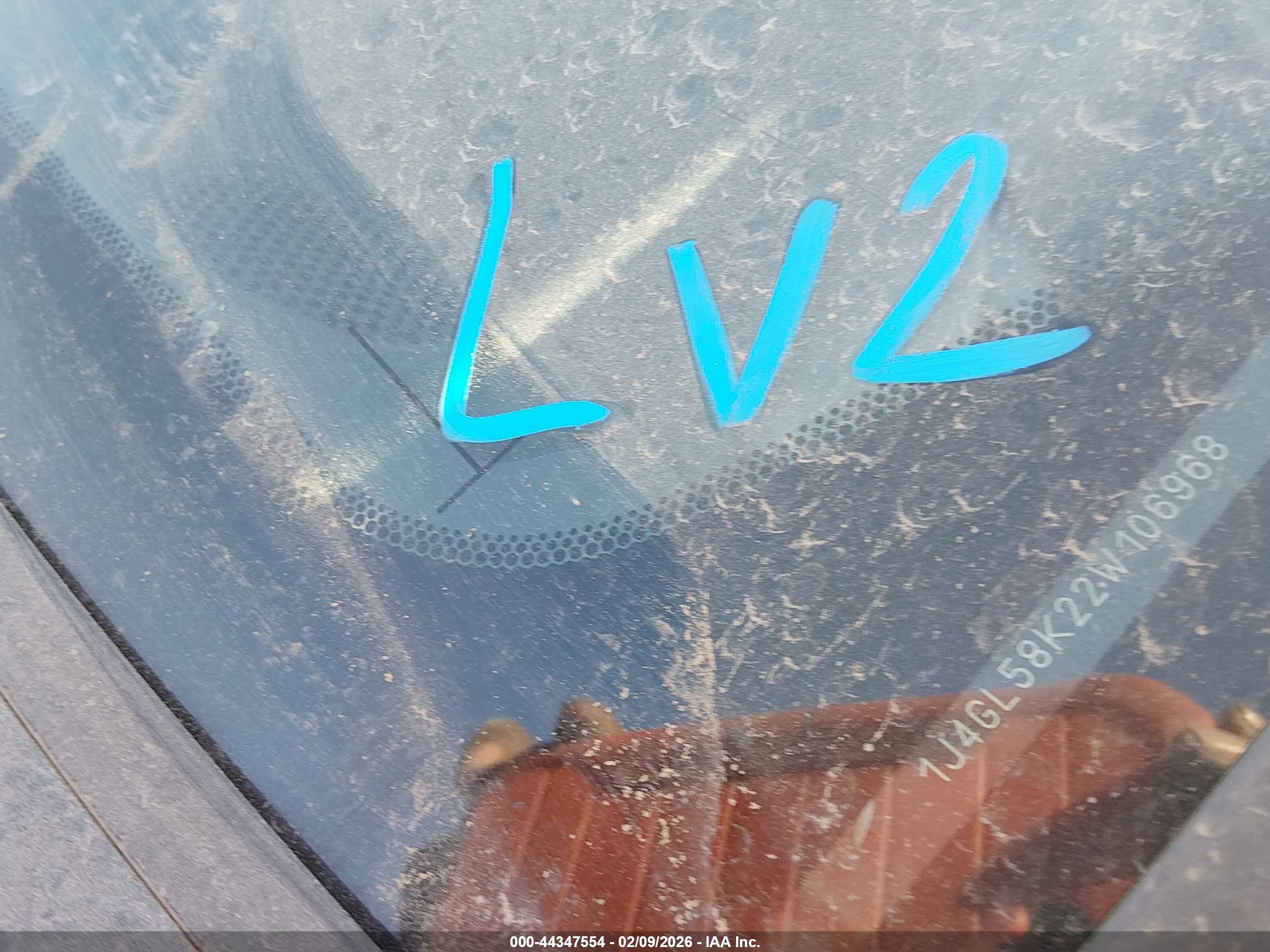 JEEP LIBERTY image 9