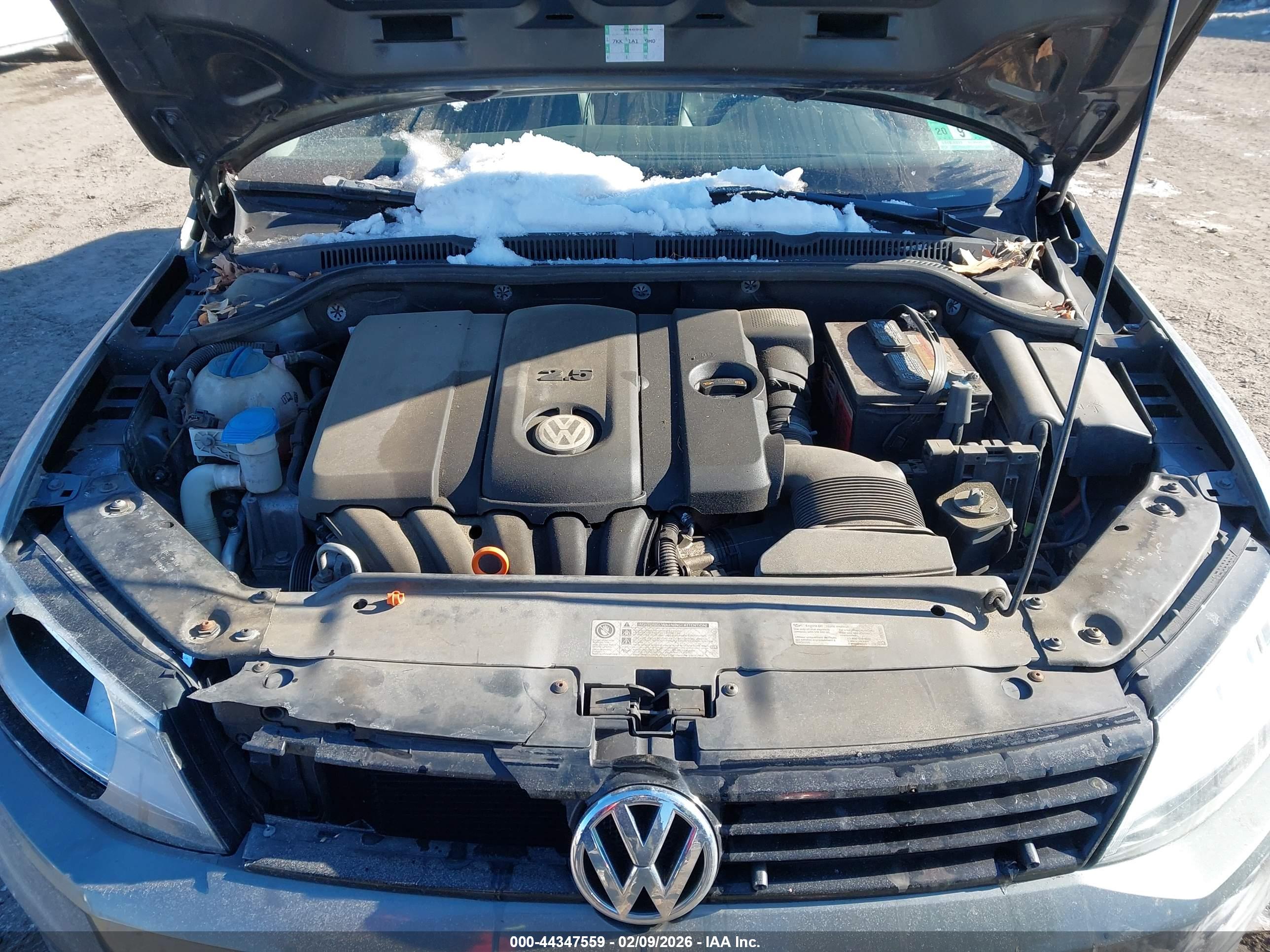 VOLKSWAGEN JETTA image 10