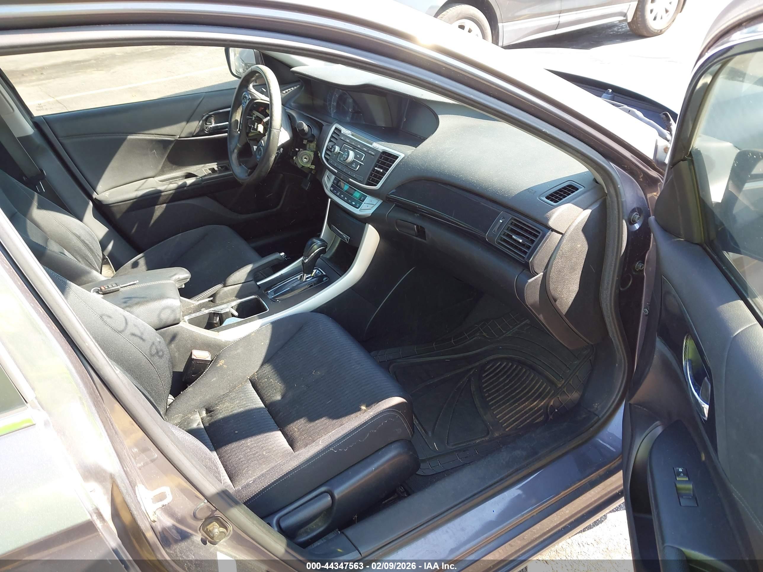 HONDA ACCORD image 5