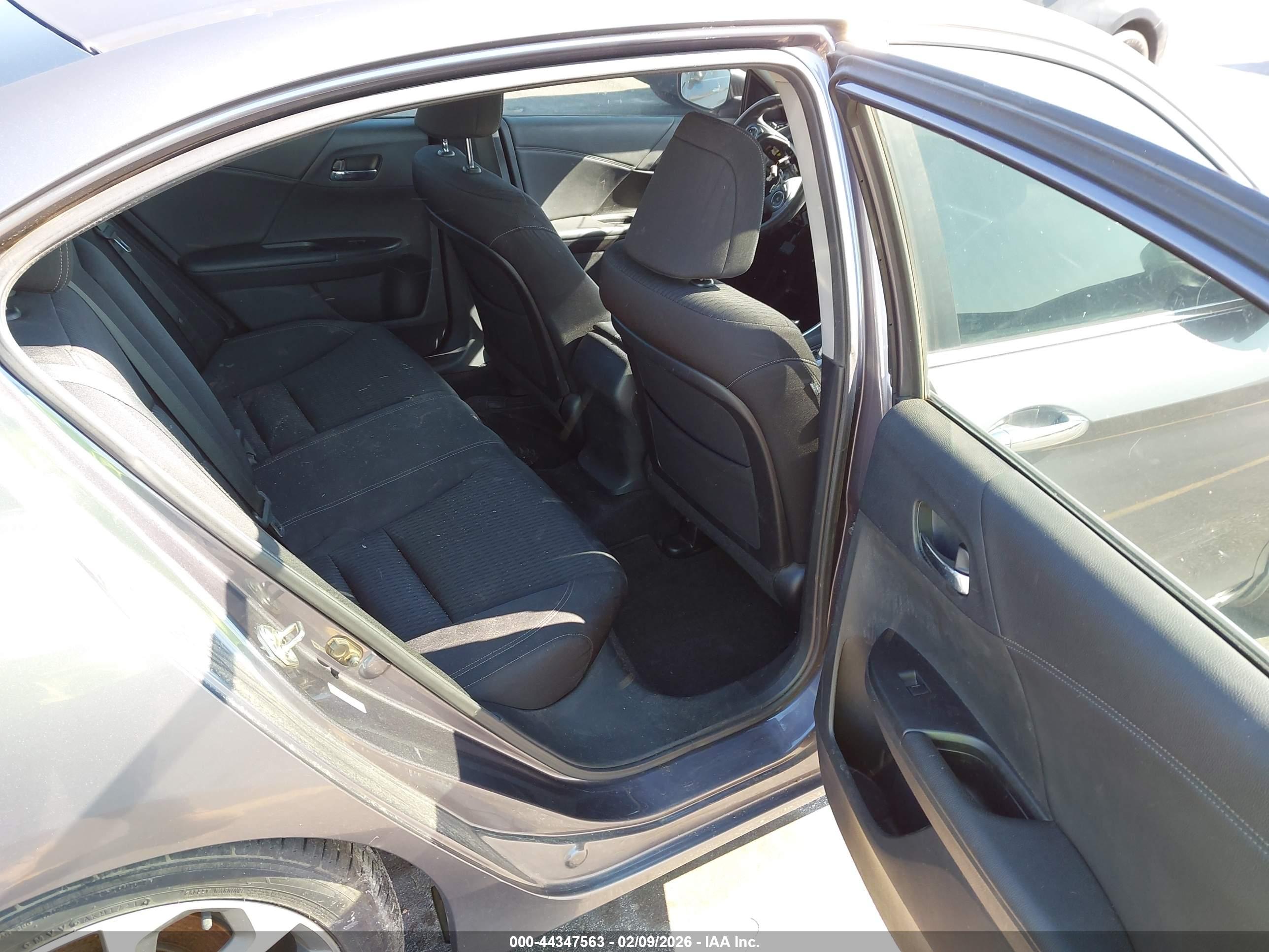 HONDA ACCORD image 8