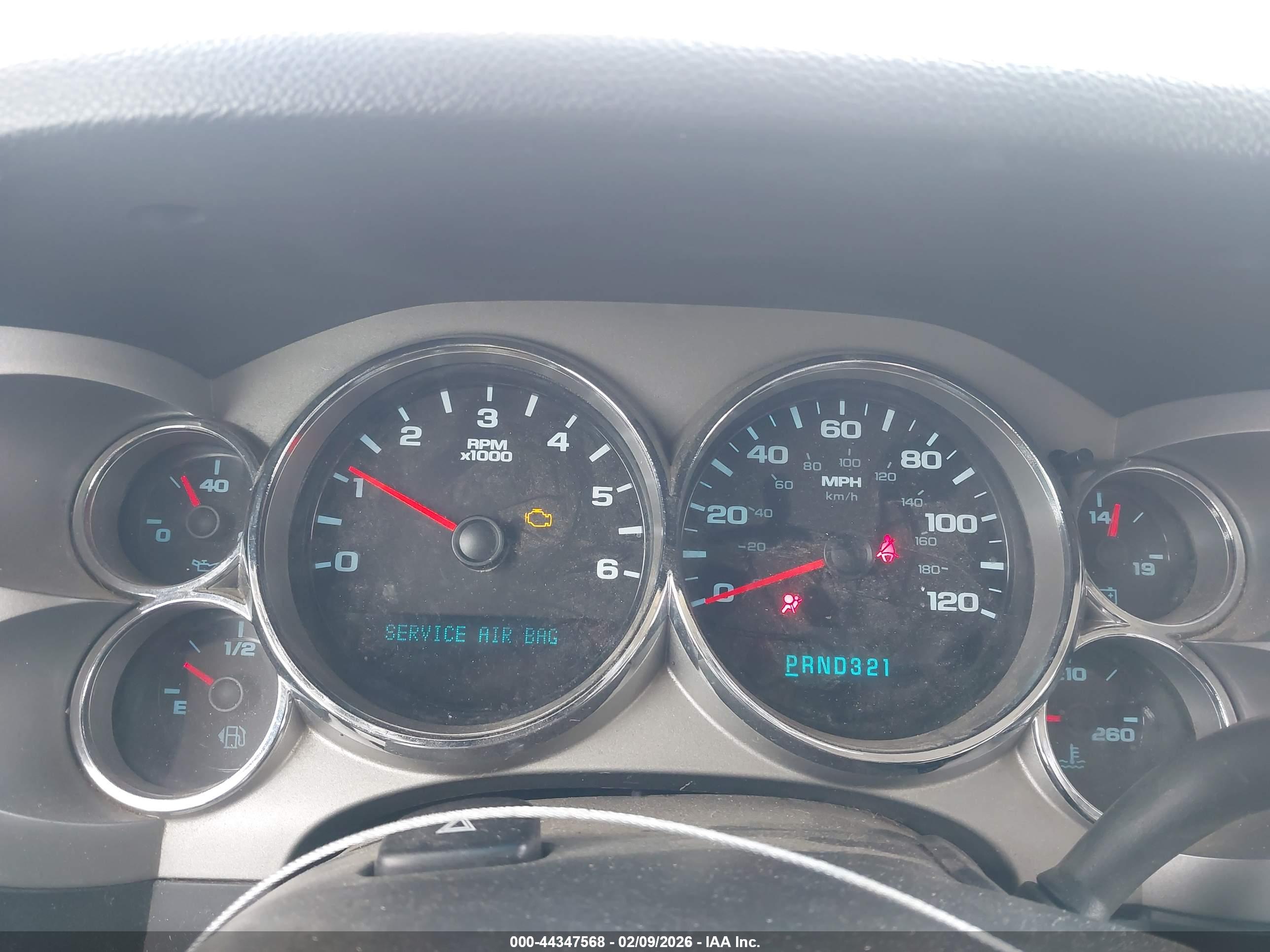 CHEVROLET SILVERADO image 7