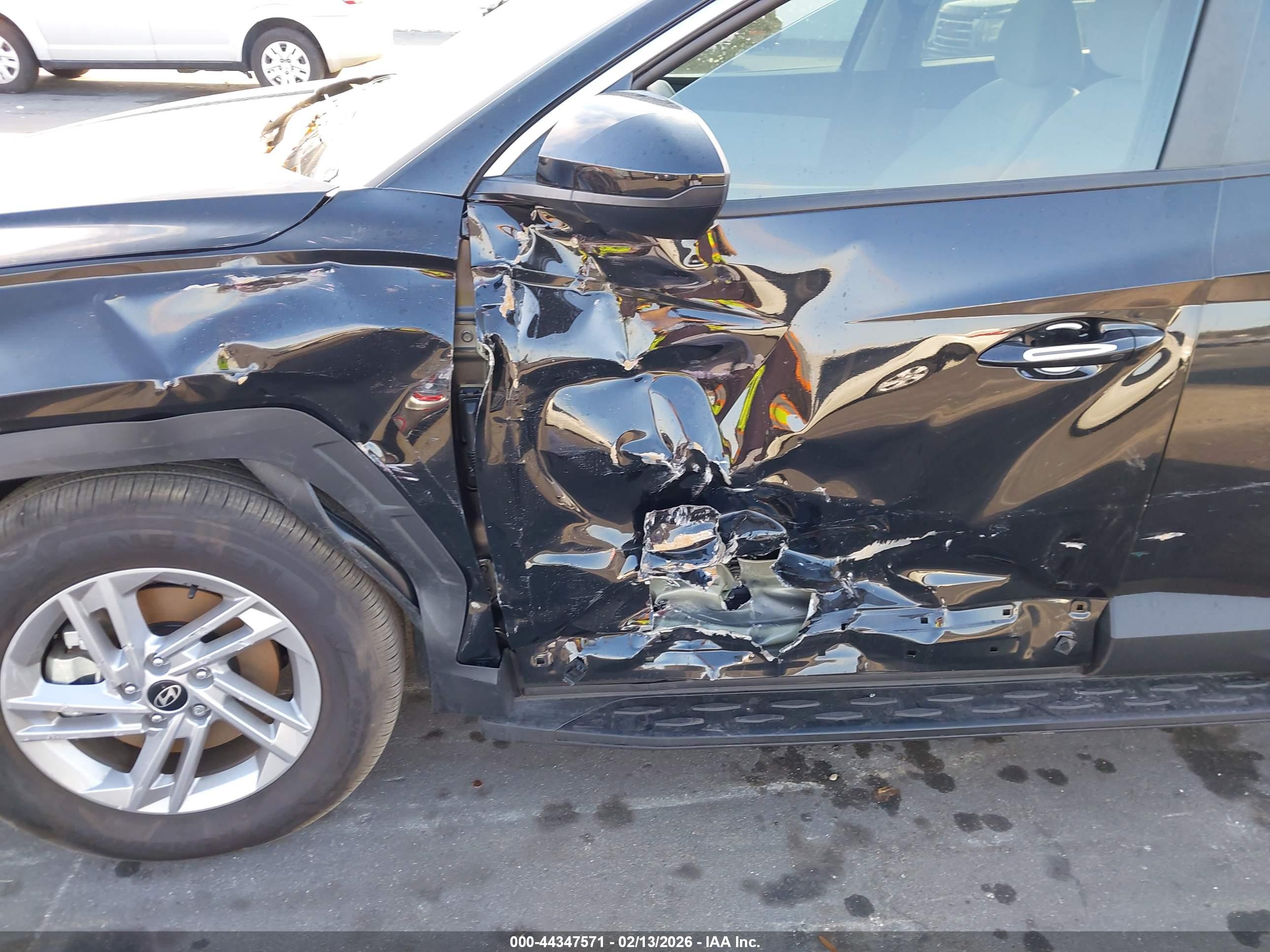 HYUNDAI TUCSON image 6
