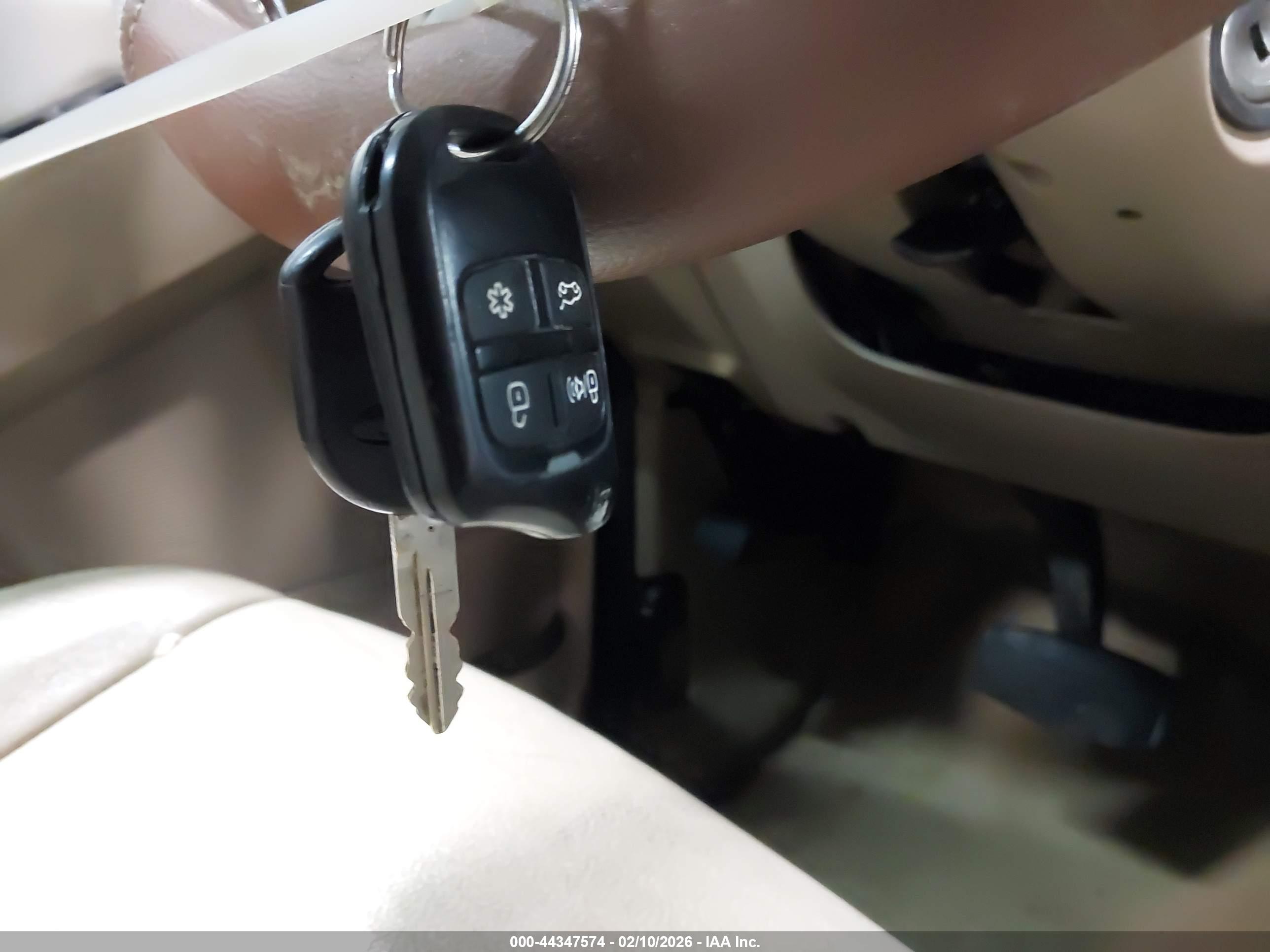 FORD EXPLORER image 11