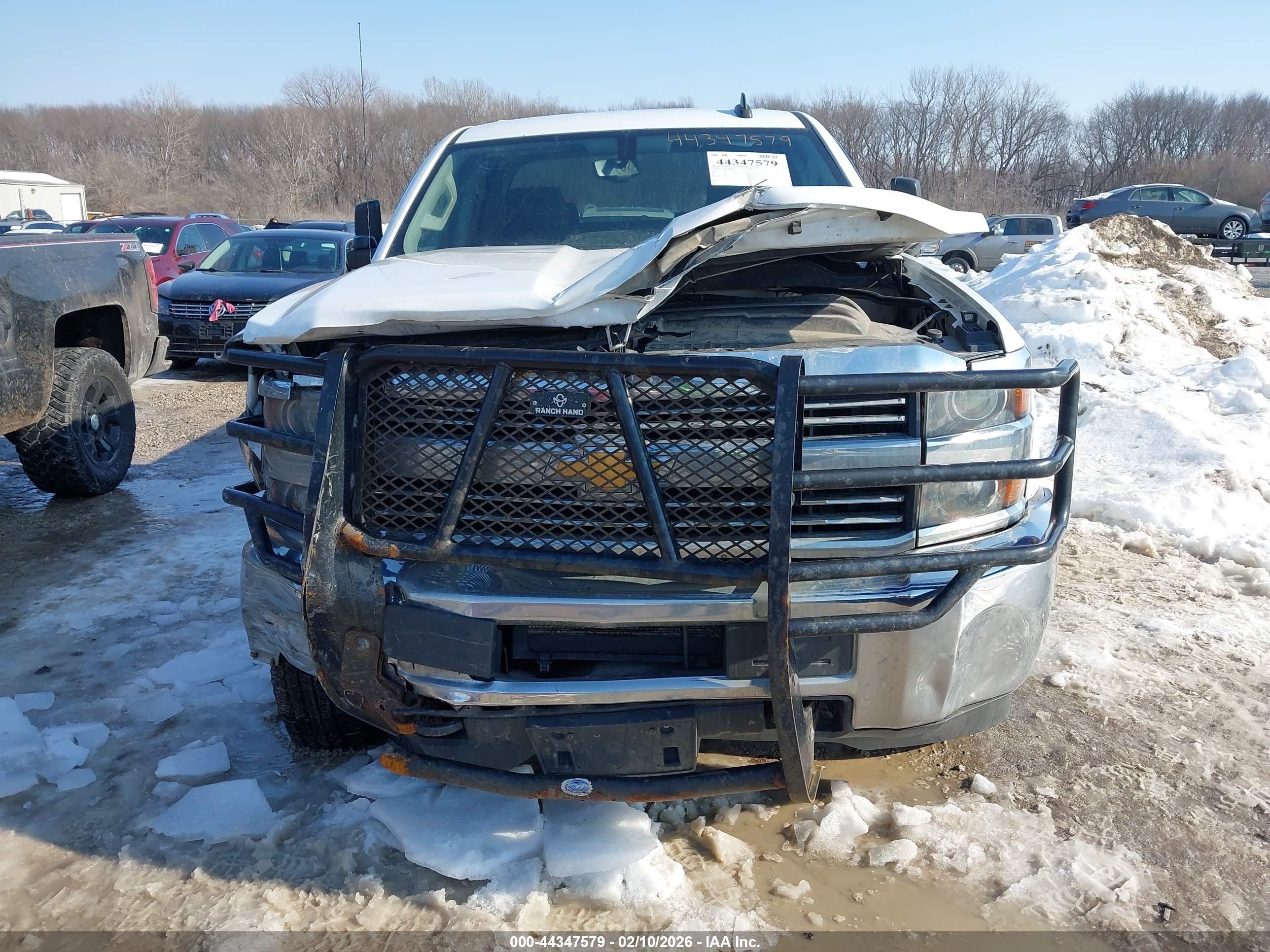 CHEVROLET SILVERADO image 6