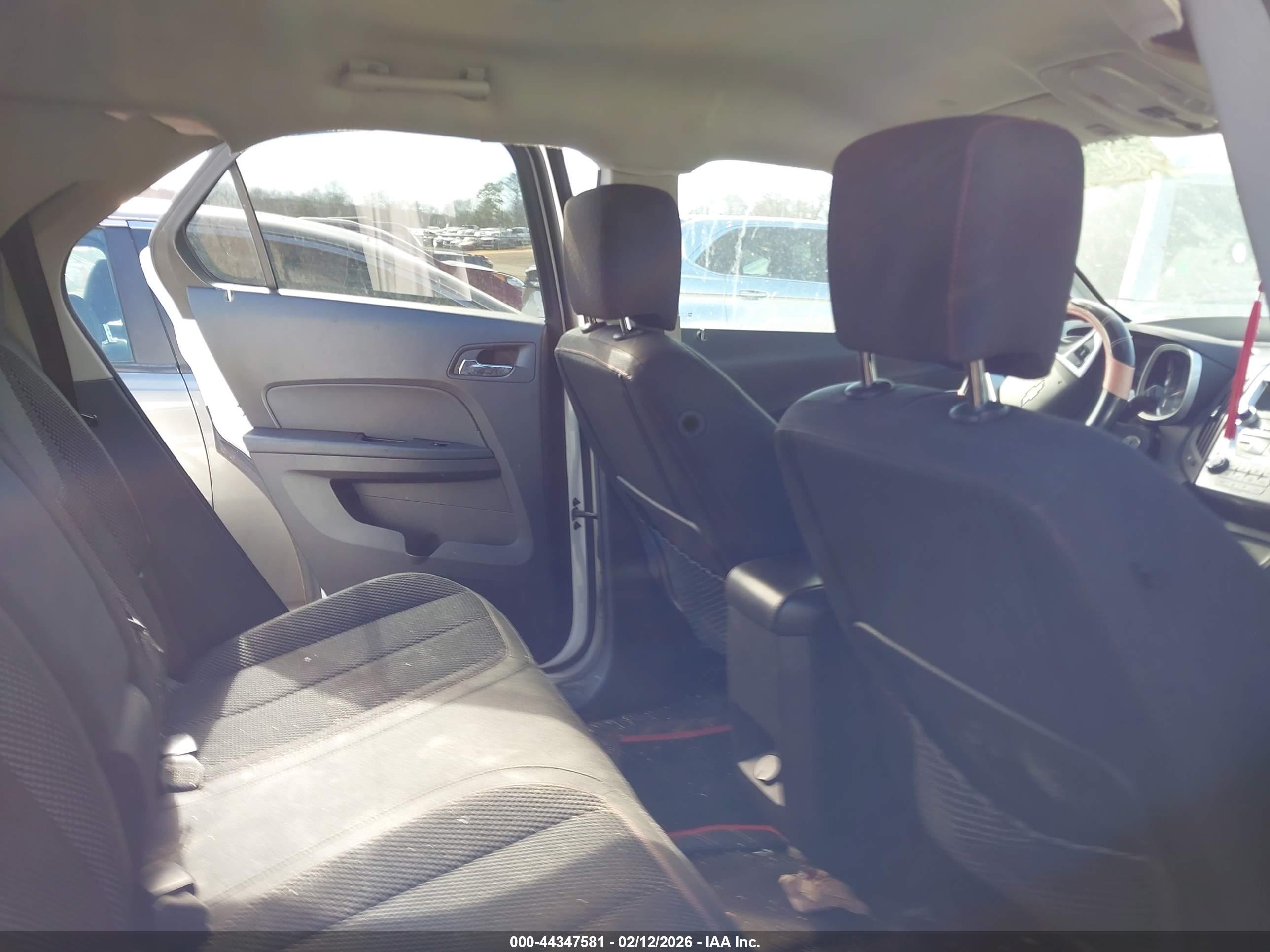 CHEVROLET EQUINOX image 8