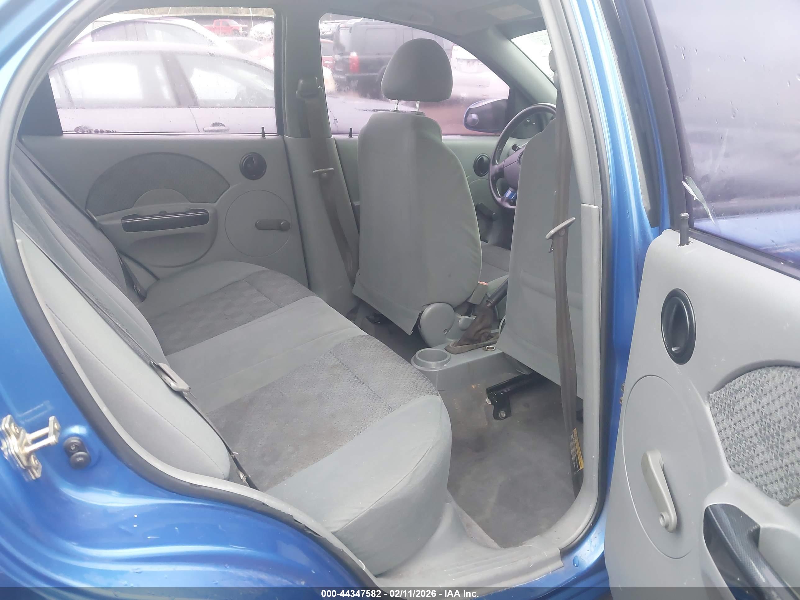 CHEVROLET AVEO image 8