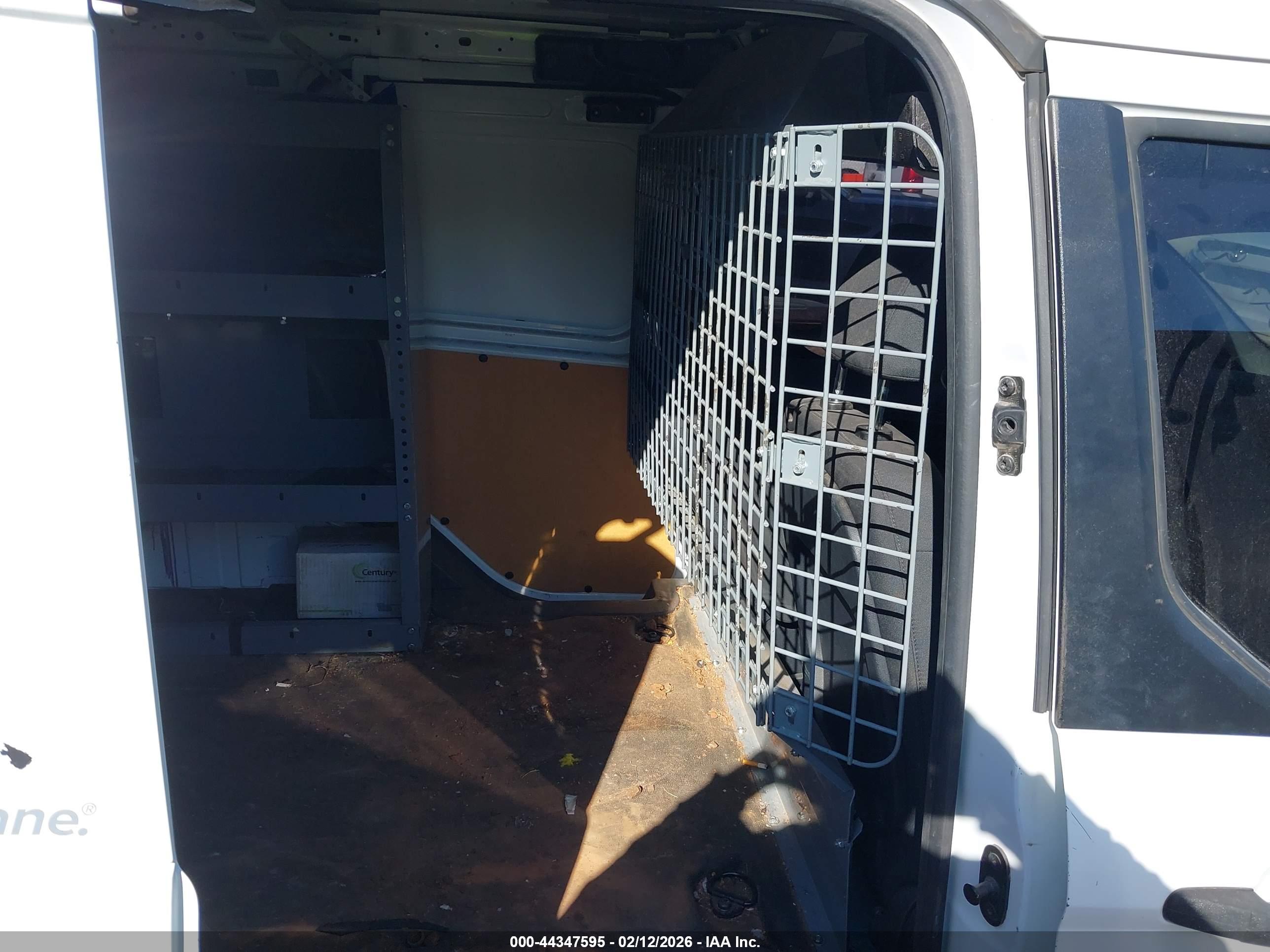 FORD TRANSIT image 8