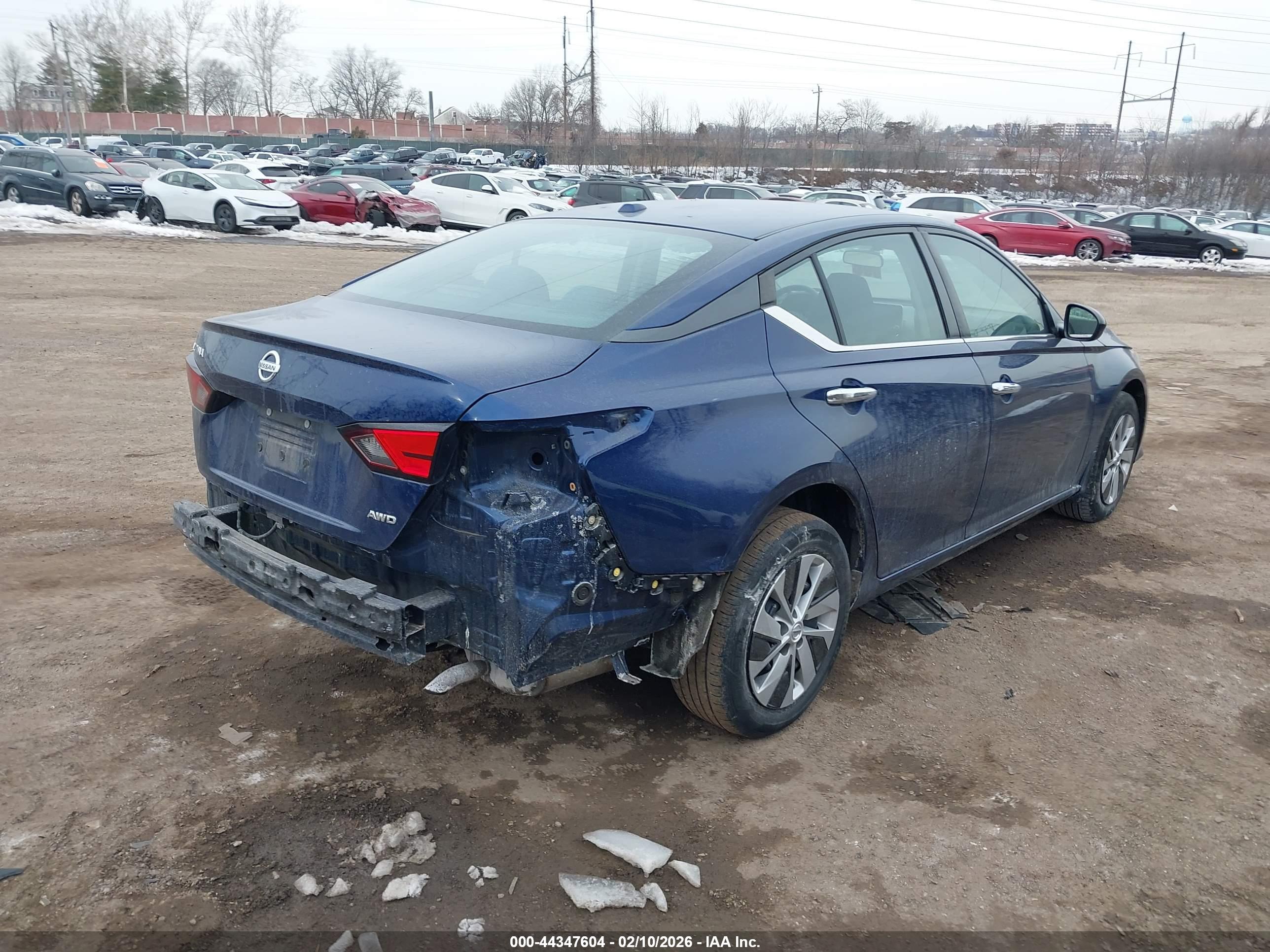 NISSAN ALTIMA image 4