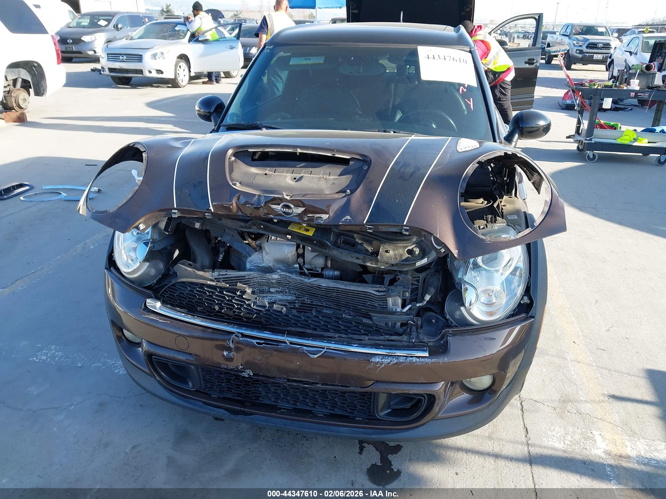 MINI COOPER image 6