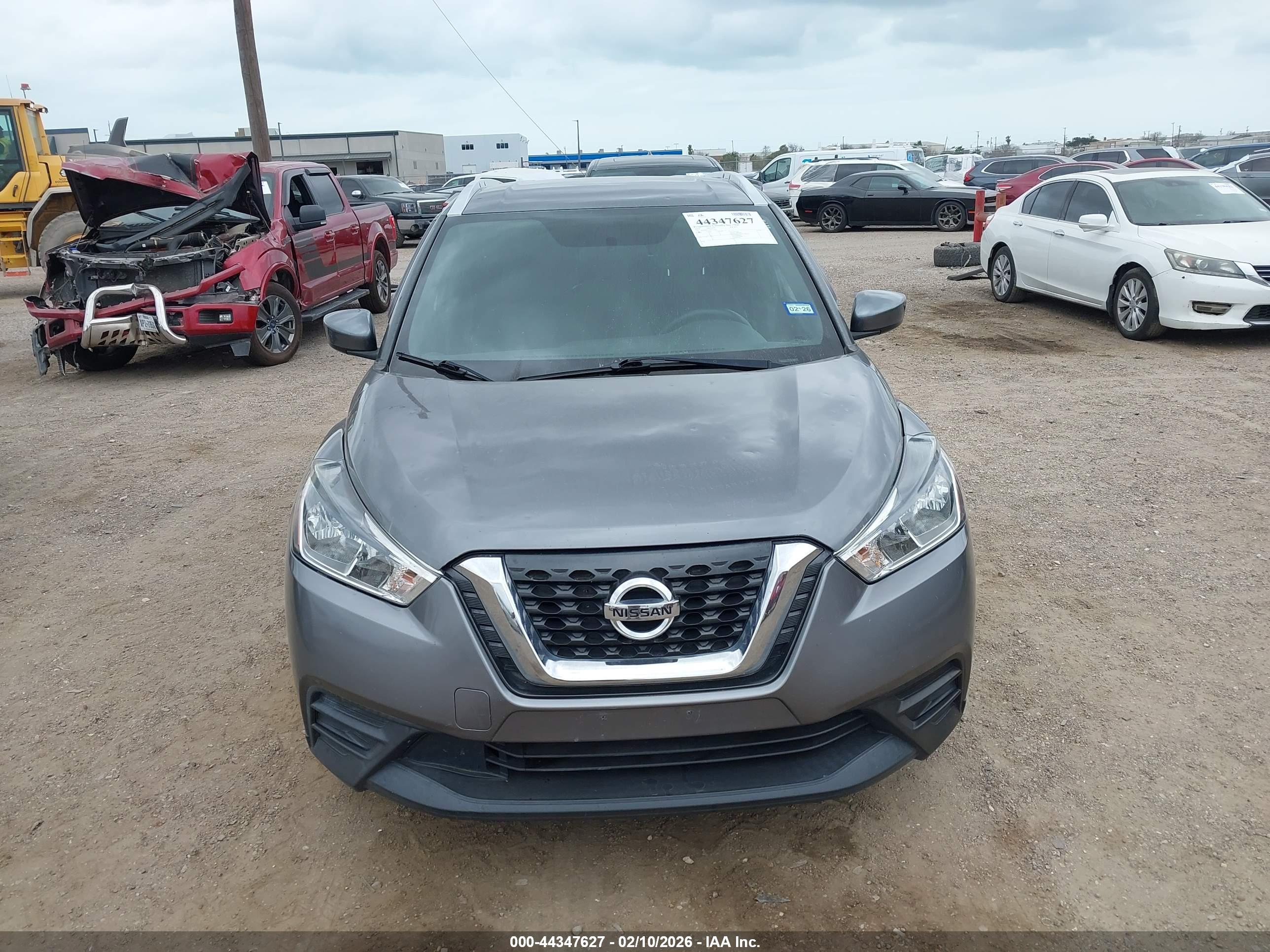NISSAN KICKS image 6